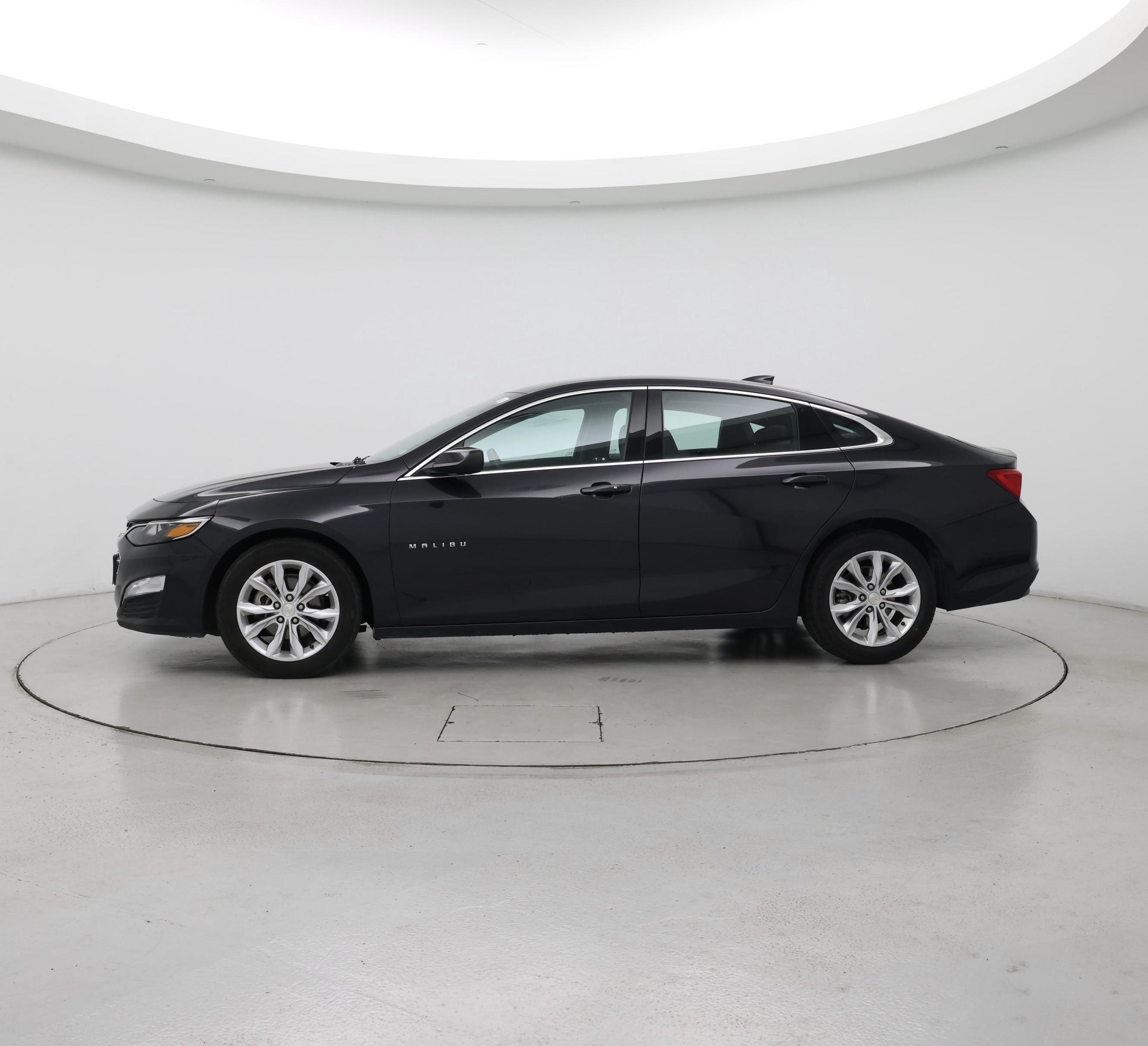 Thumbnail: 2023 Chevrolet Malibu - 3