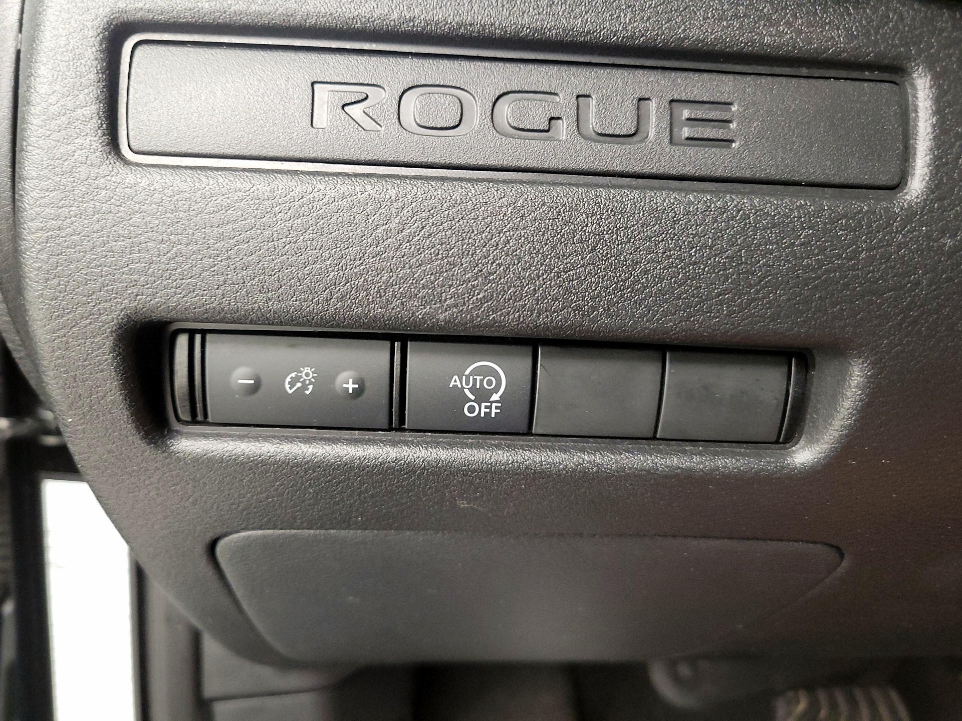 Thumbnail: 2023 Nissan Rogue - 13