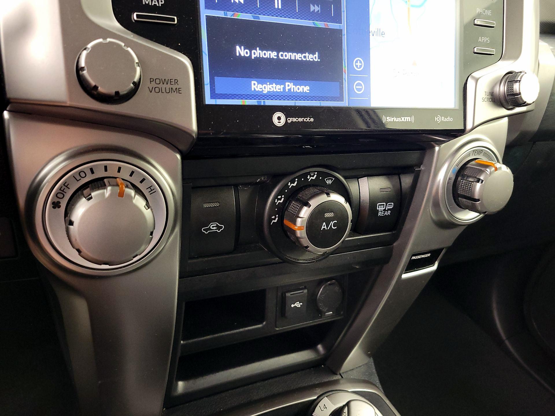Thumbnail: 2024 Toyota 4Runner - 17