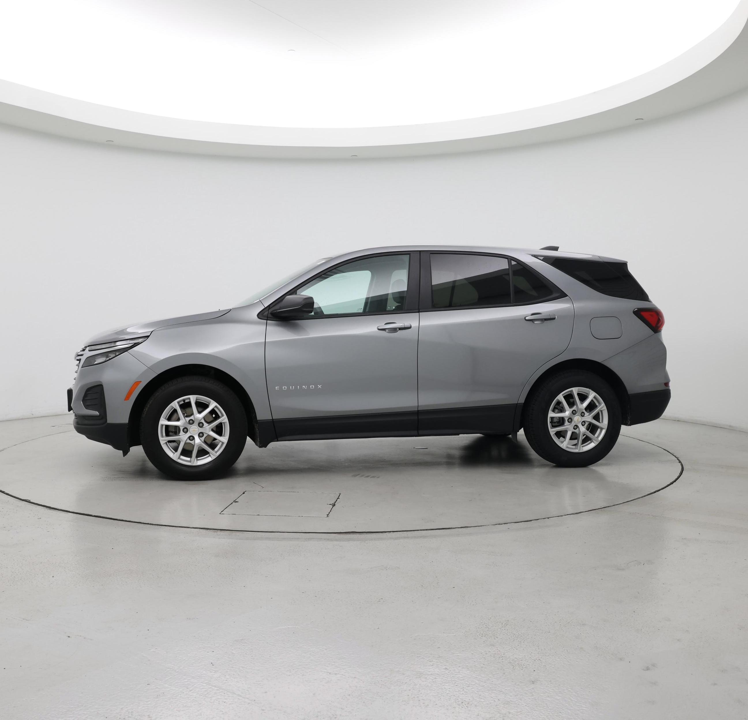 Thumbnail: 2023 Chevrolet Equinox - 3