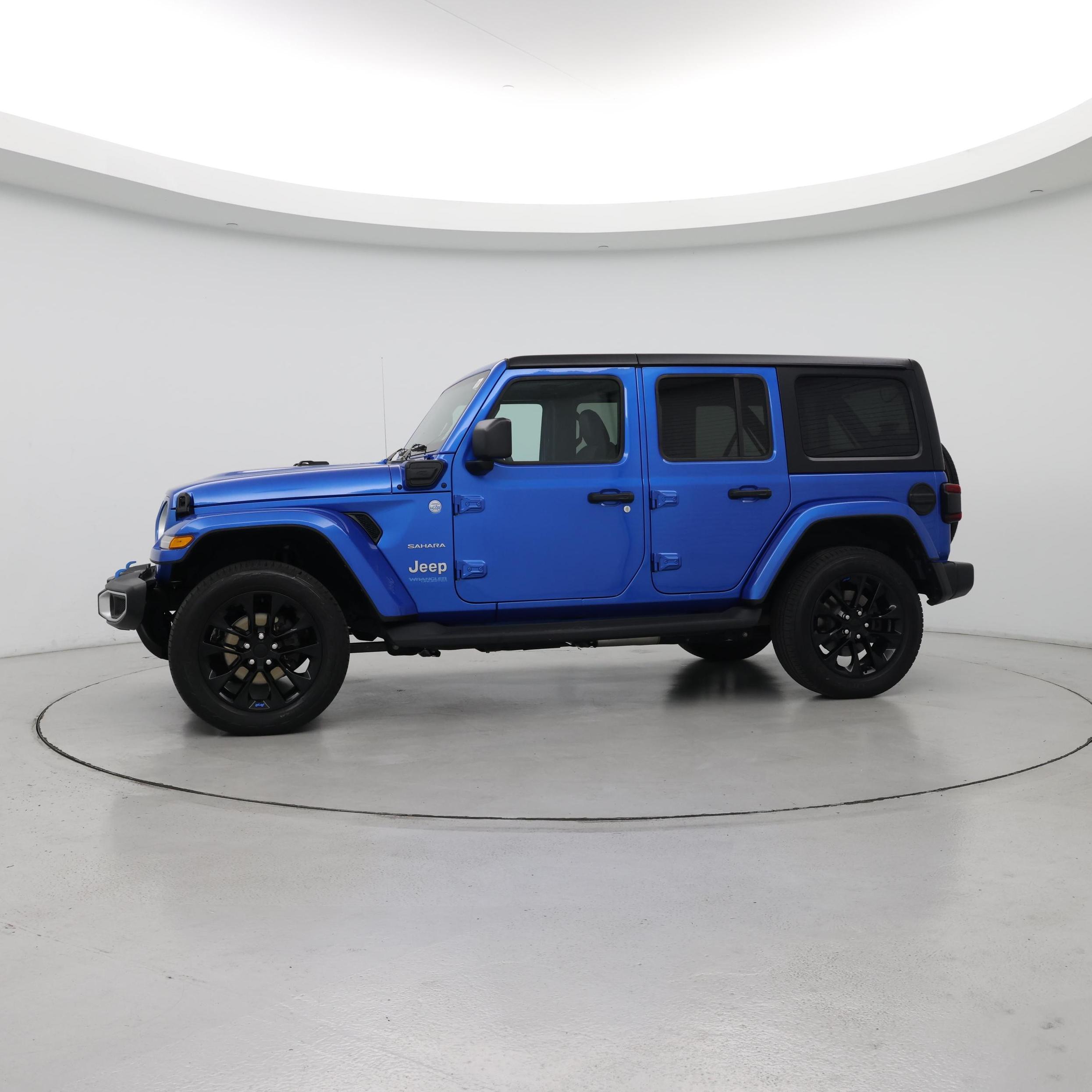 Thumbnail: 2022 Jeep Wrangler - 3