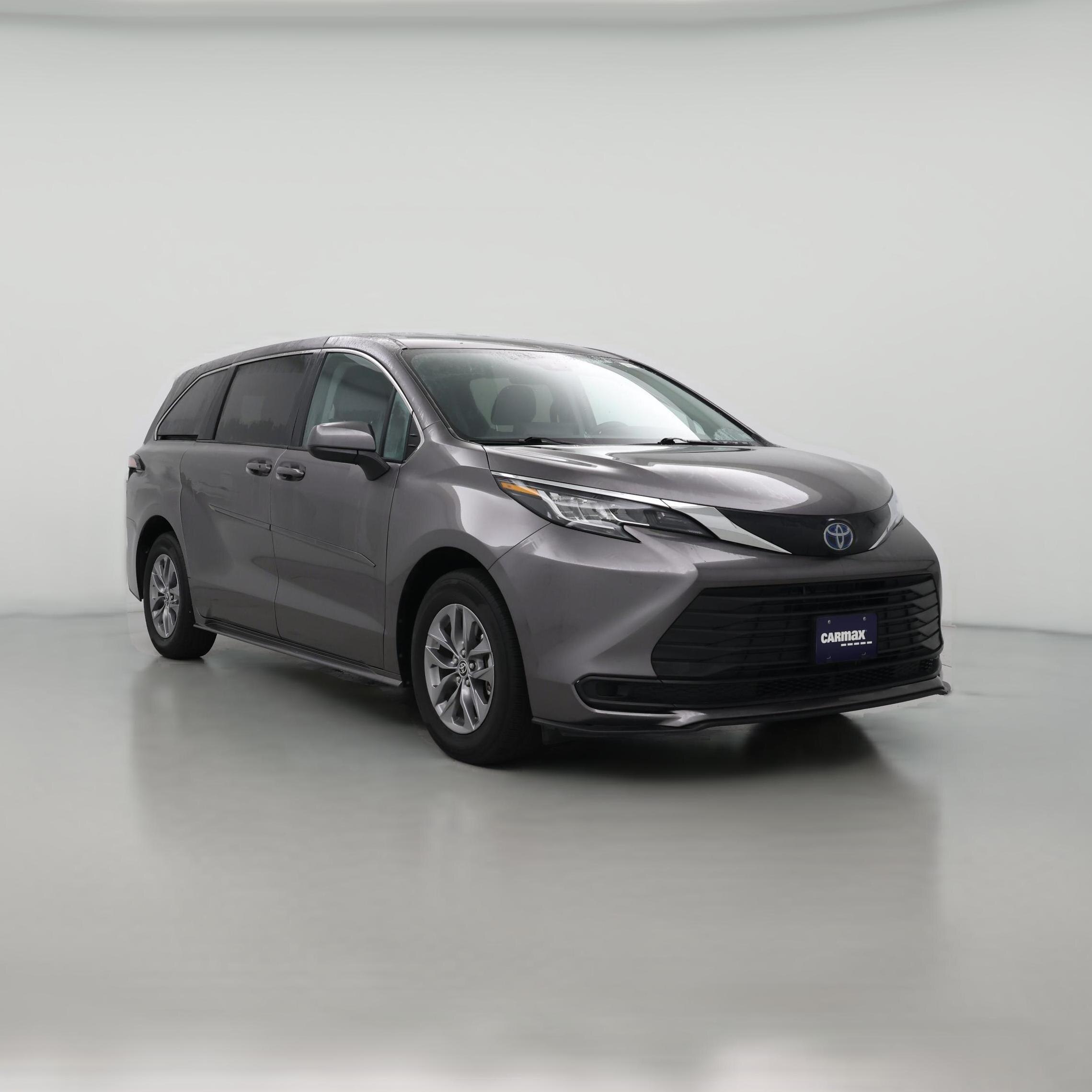 Thumbnail: 2023 Toyota Sienna - 1