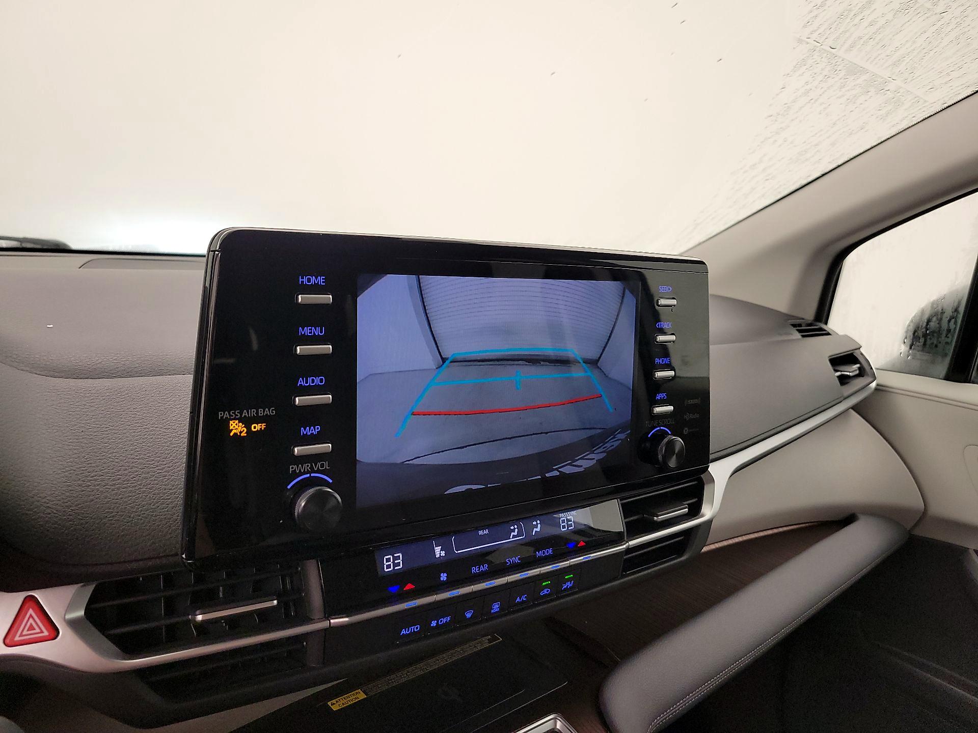 Thumbnail: 2023 Toyota Sienna - 14
