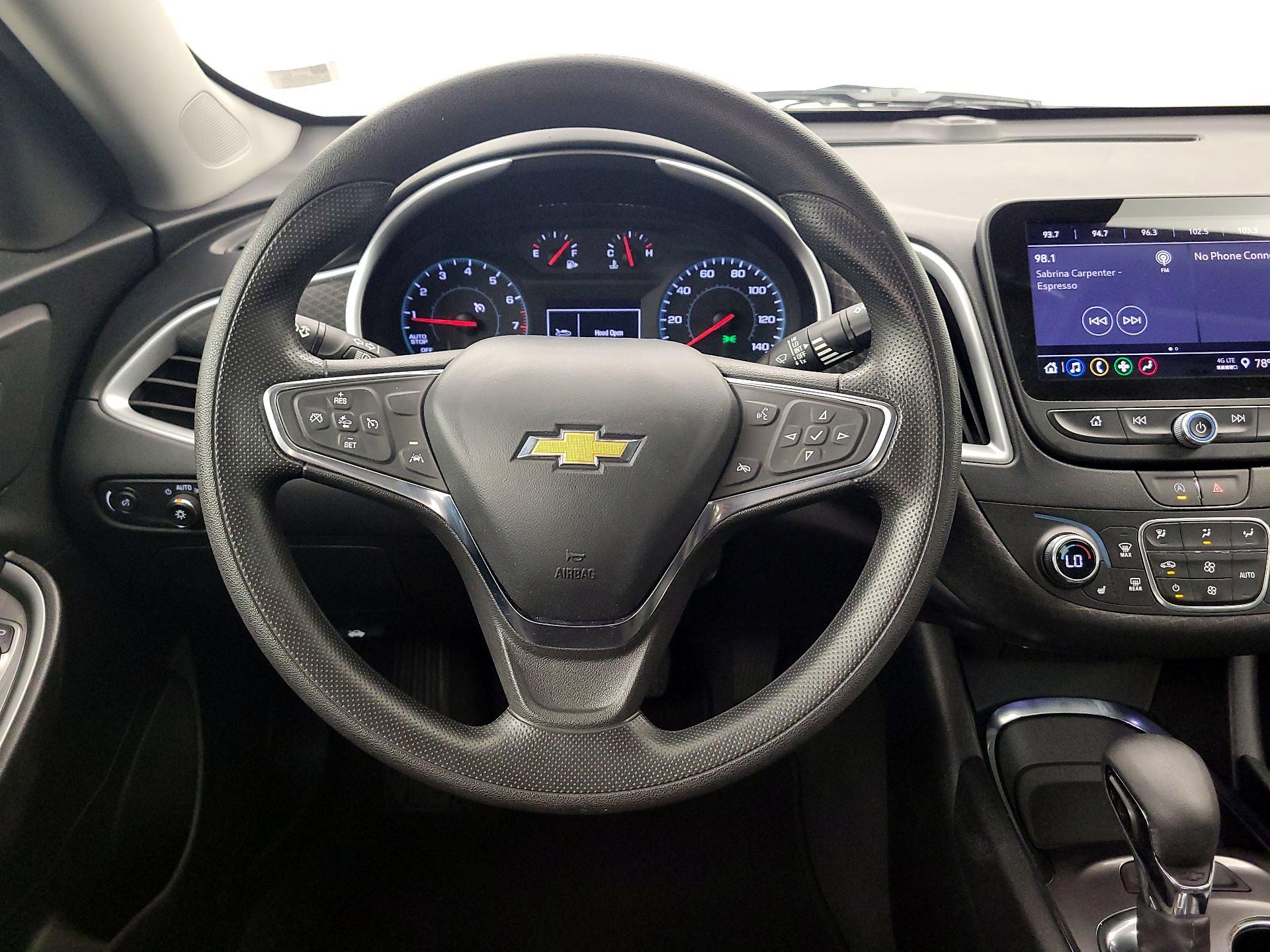 Thumbnail: 2023 Chevrolet Malibu - 10