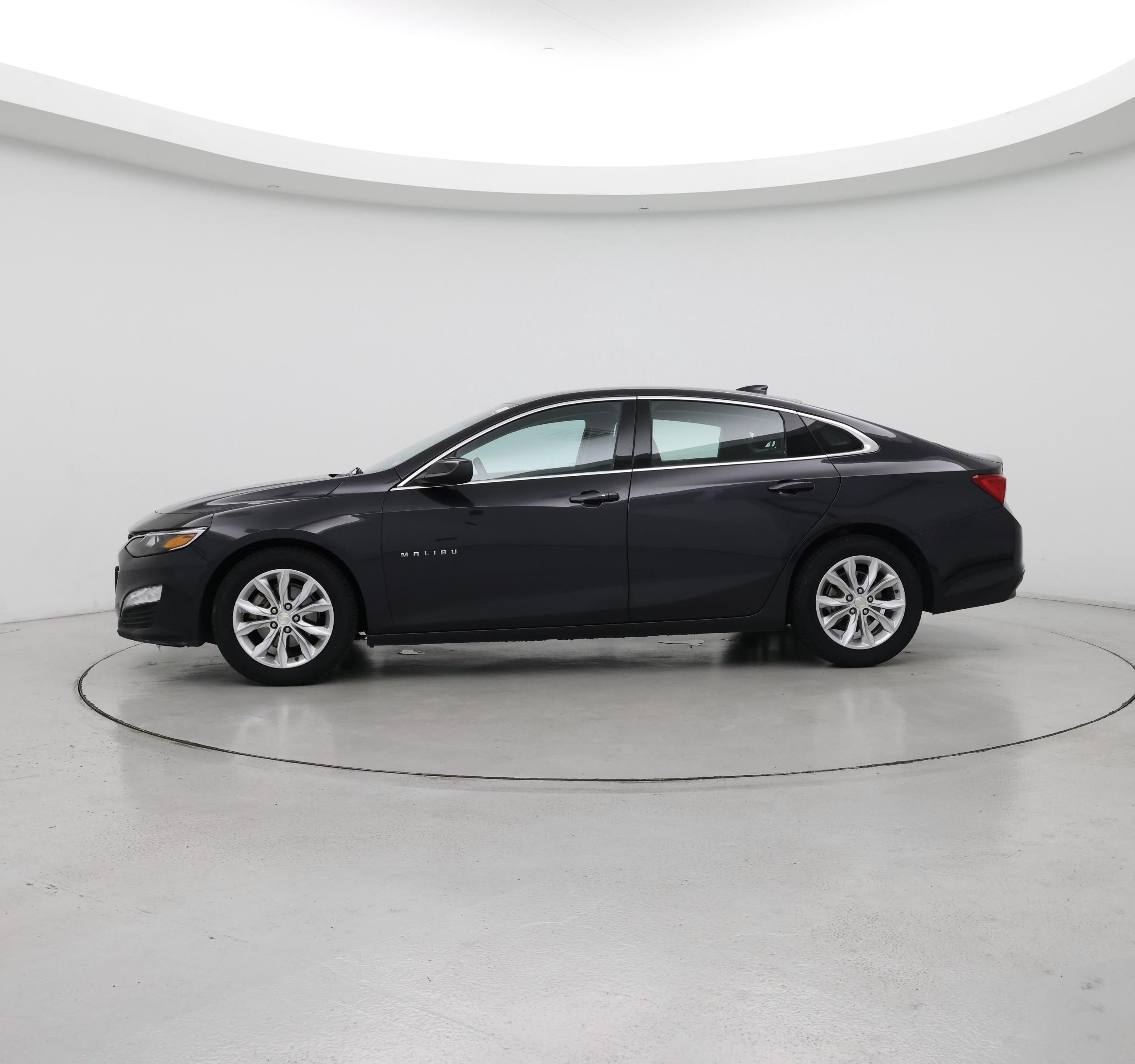 Thumbnail: 2023 Chevrolet Malibu - 3