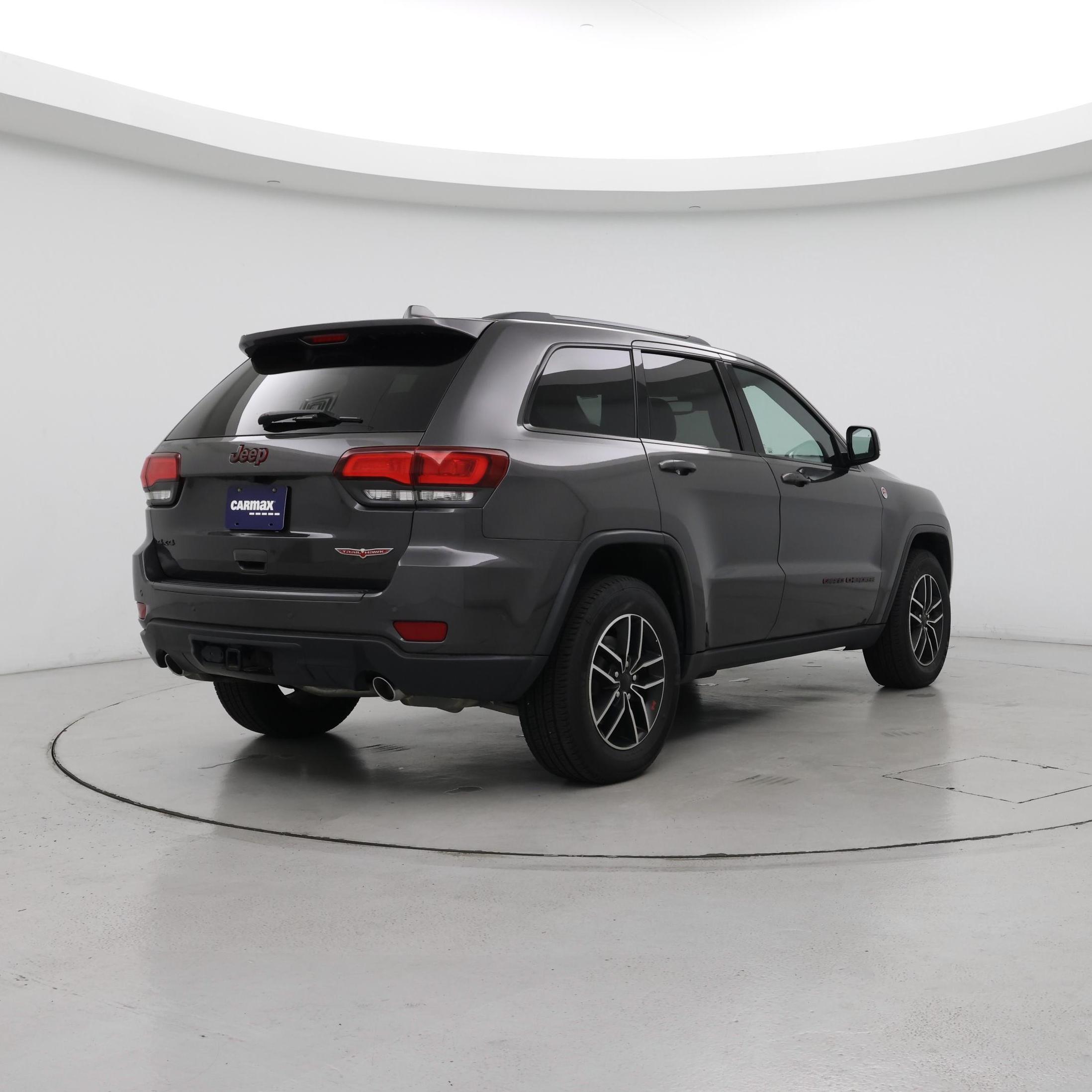 Thumbnail: 2019 Jeep Grand Cherokee - 8