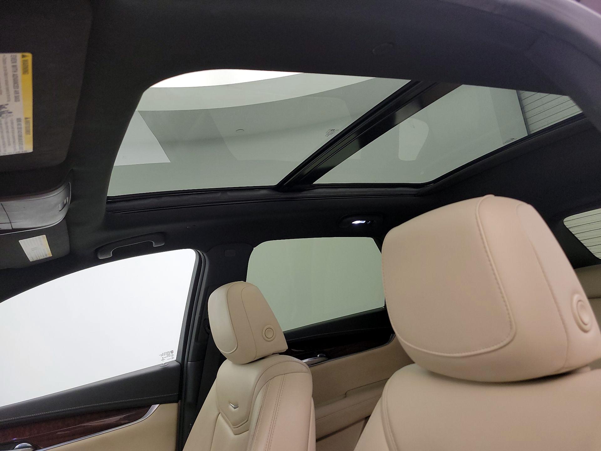 Thumbnail: 2017 Cadillac XT5 - 20