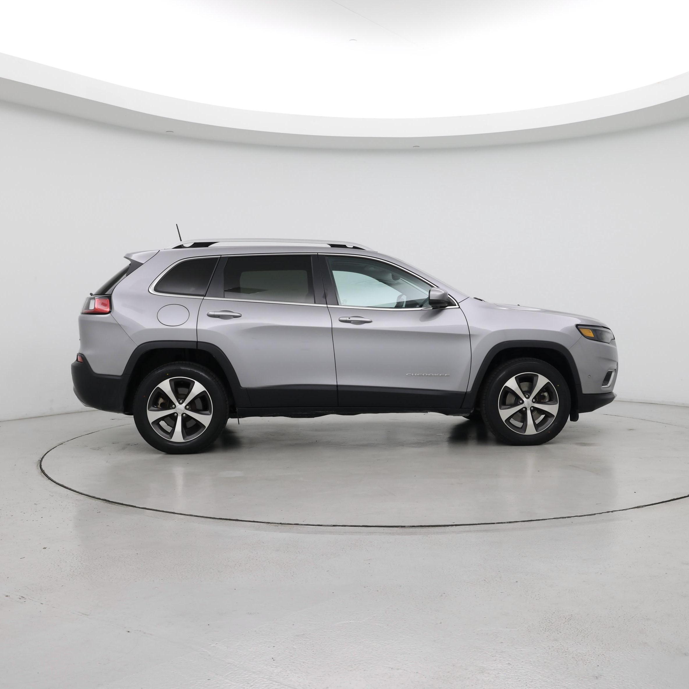 Thumbnail: 2021 Jeep Cherokee - 7