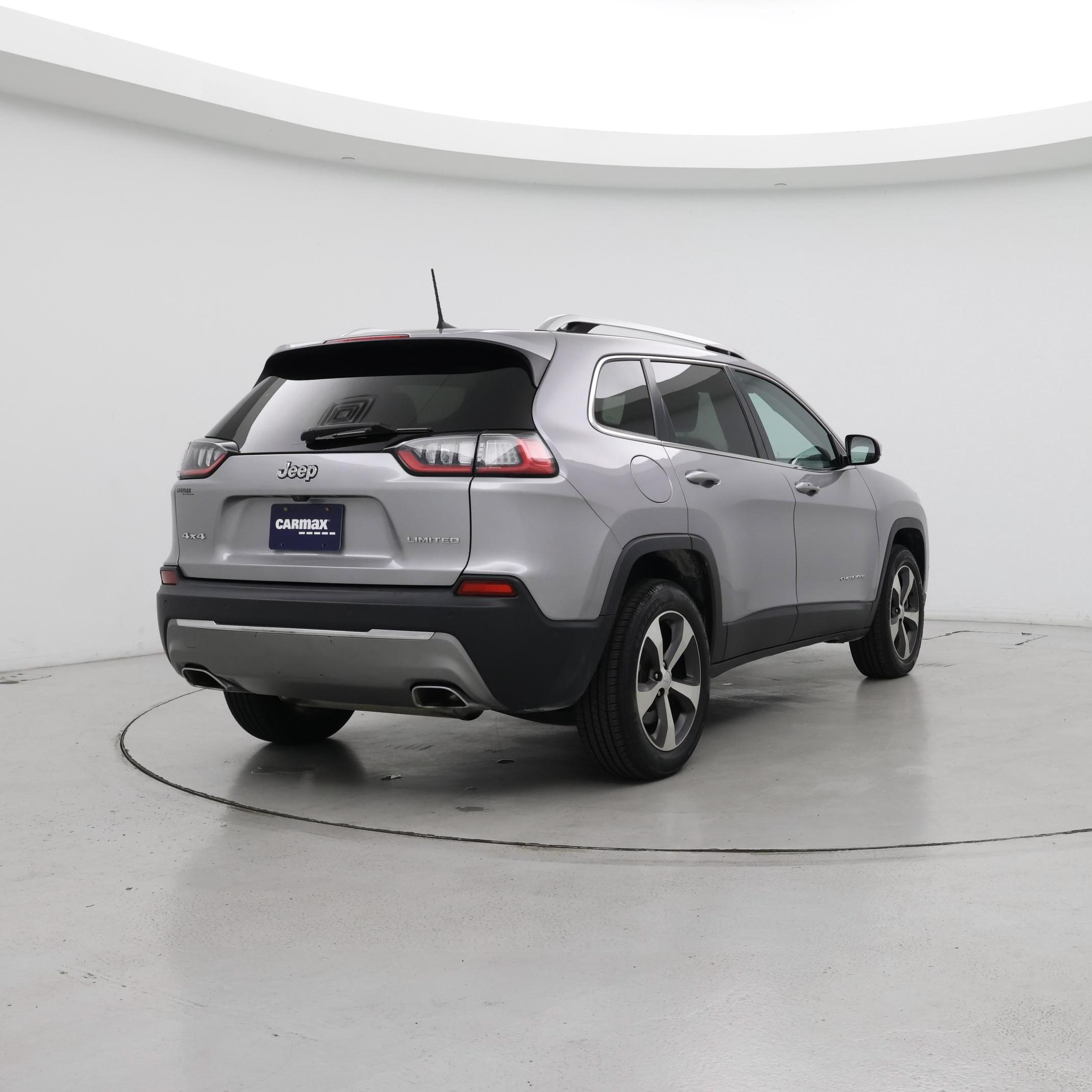 Thumbnail: 2021 Jeep Cherokee - 8