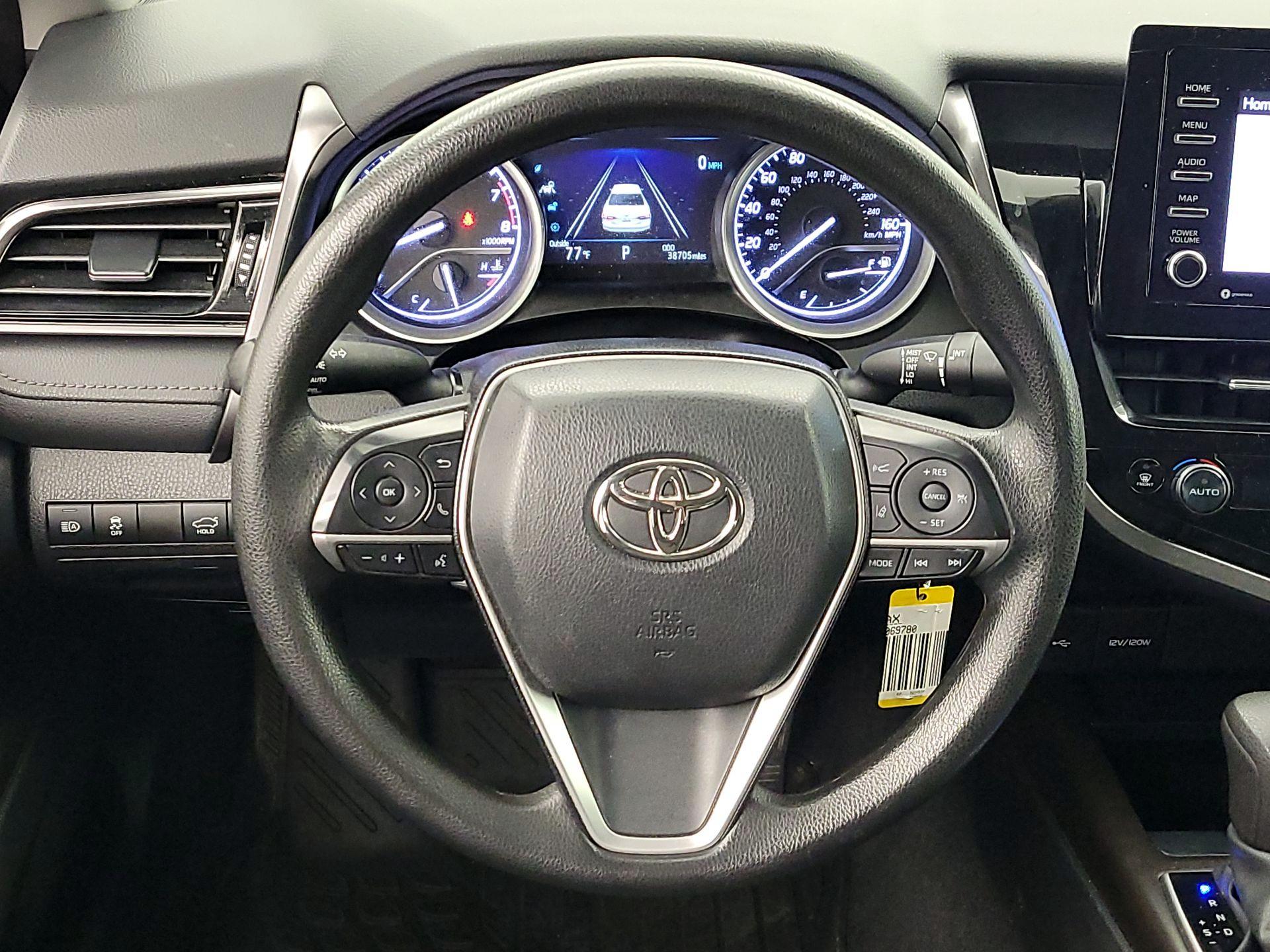 Thumbnail: 2022 Toyota Camry - 10