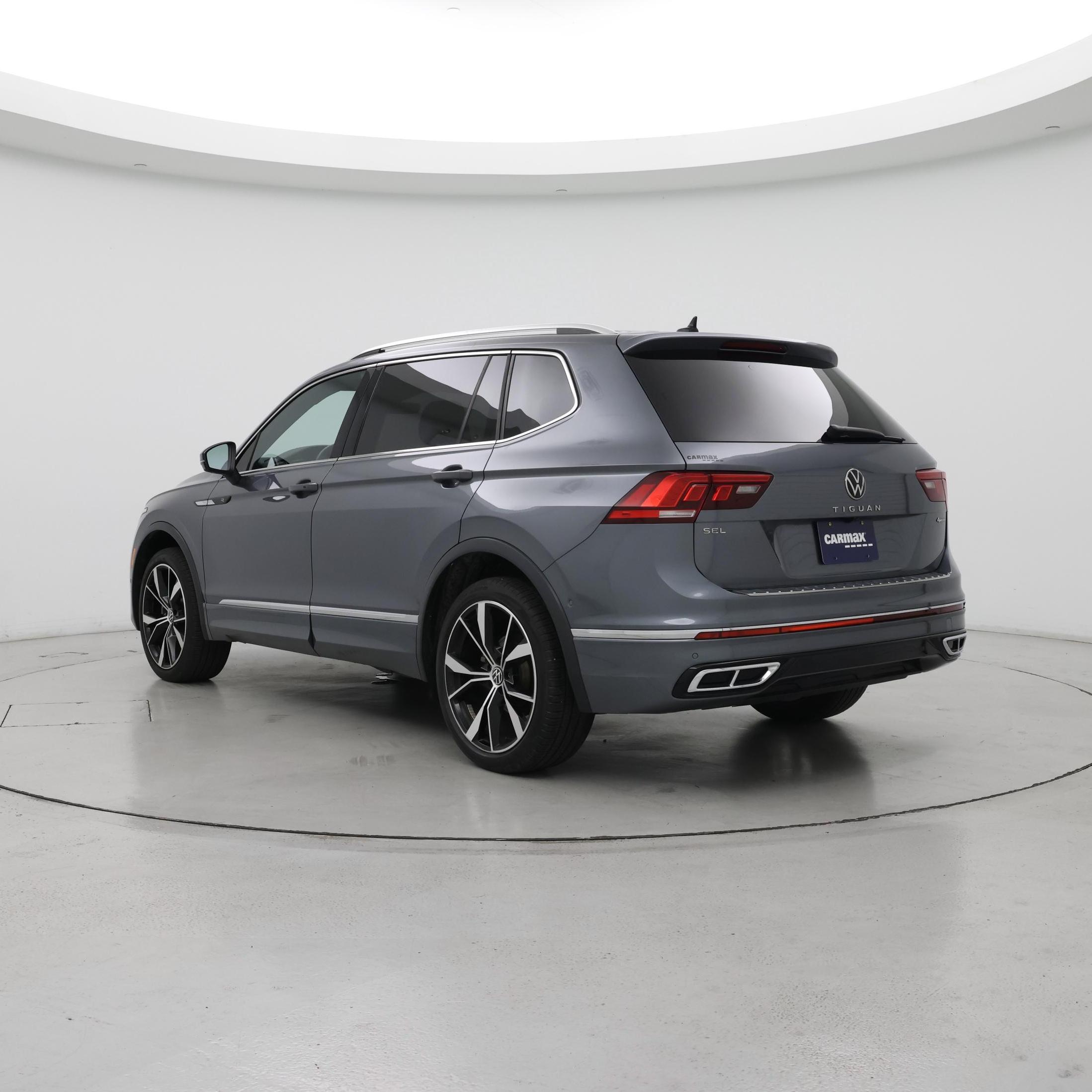 Thumbnail: 2022 Volkswagen Tiguan - 2