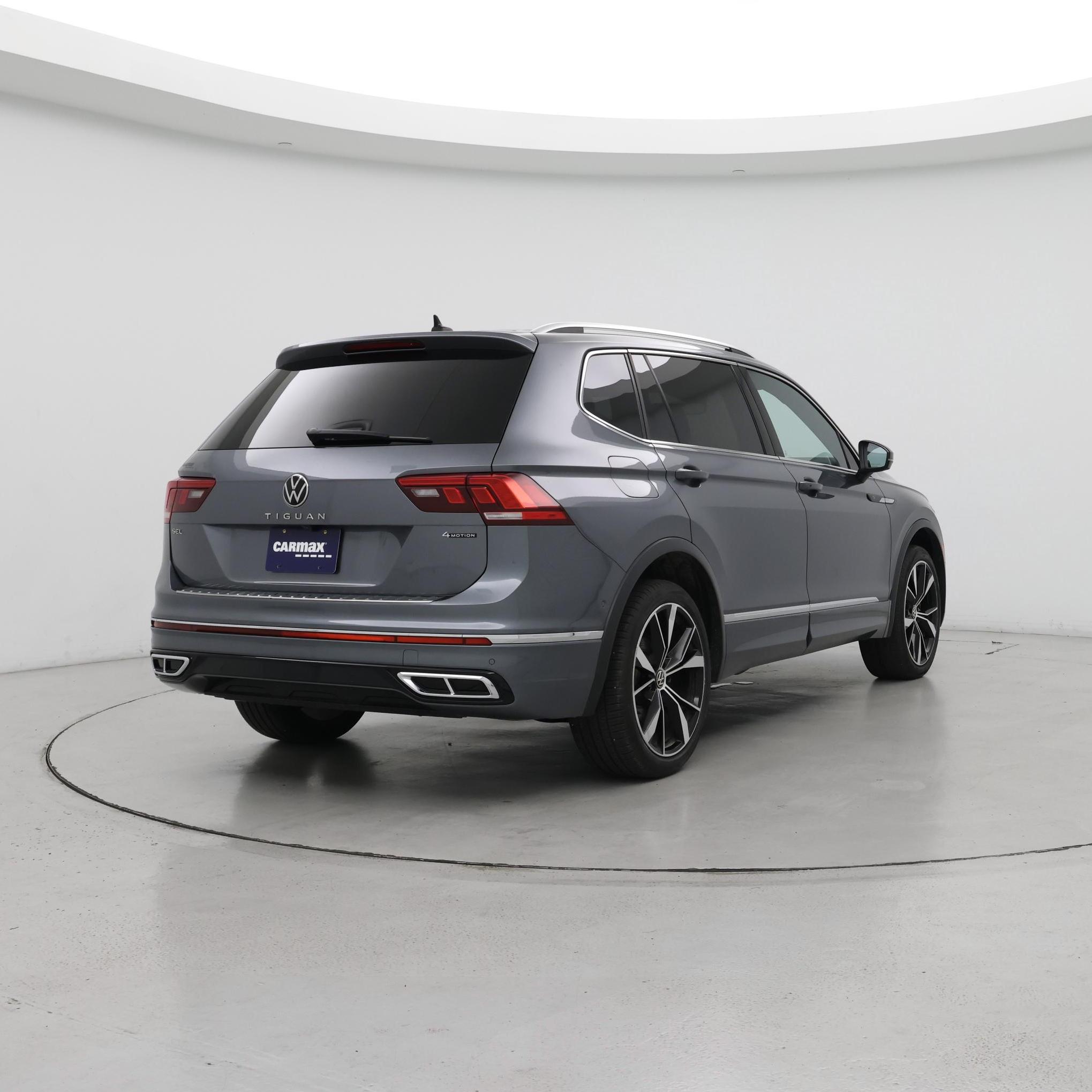 Thumbnail: 2022 Volkswagen Tiguan - 8