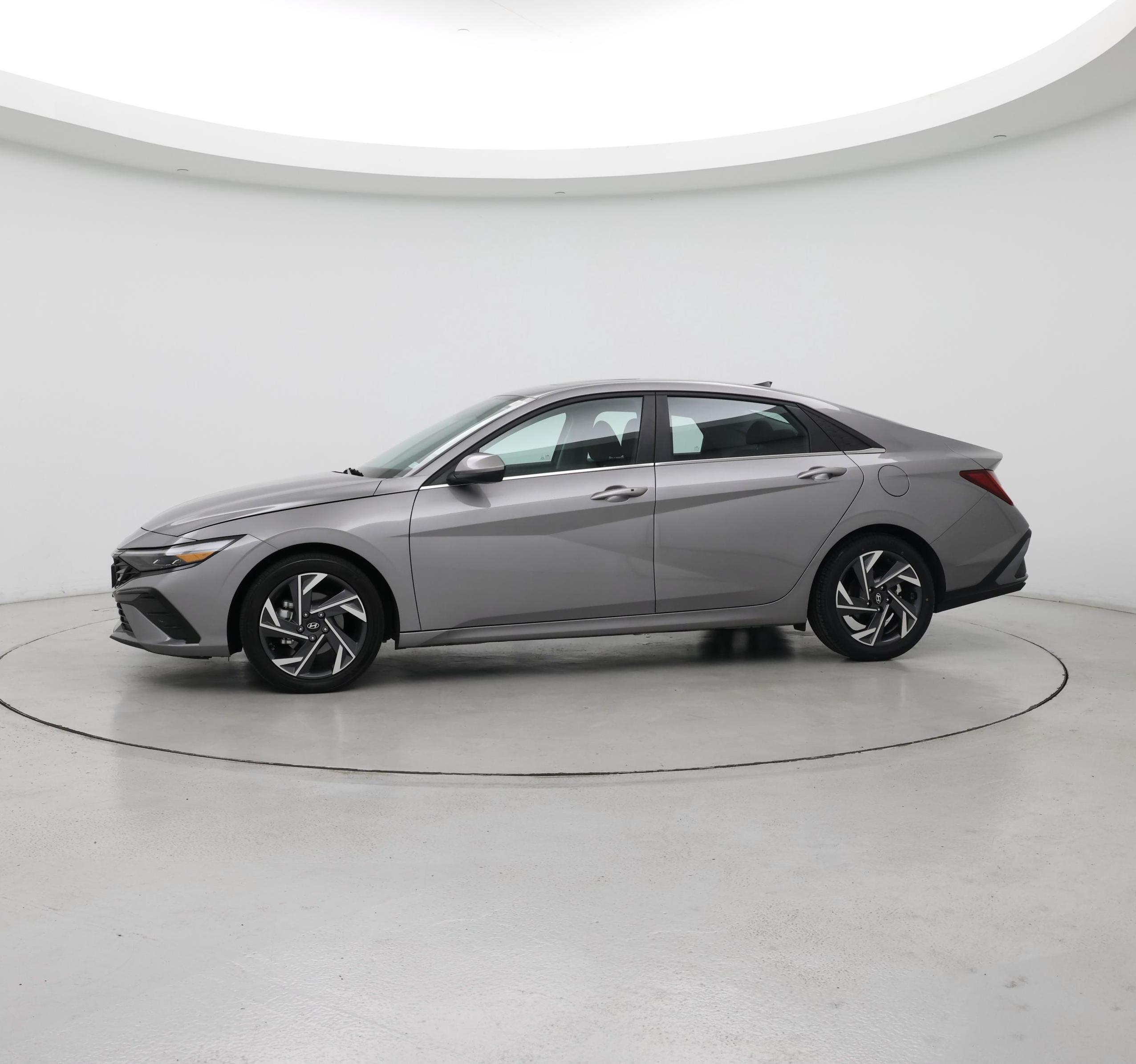 Thumbnail: 2024 Hyundai Elantra - 3