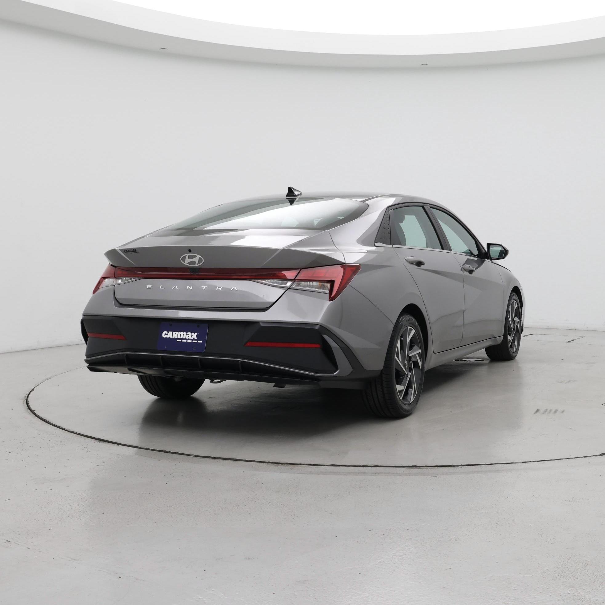Thumbnail: 2024 Hyundai Elantra - 8