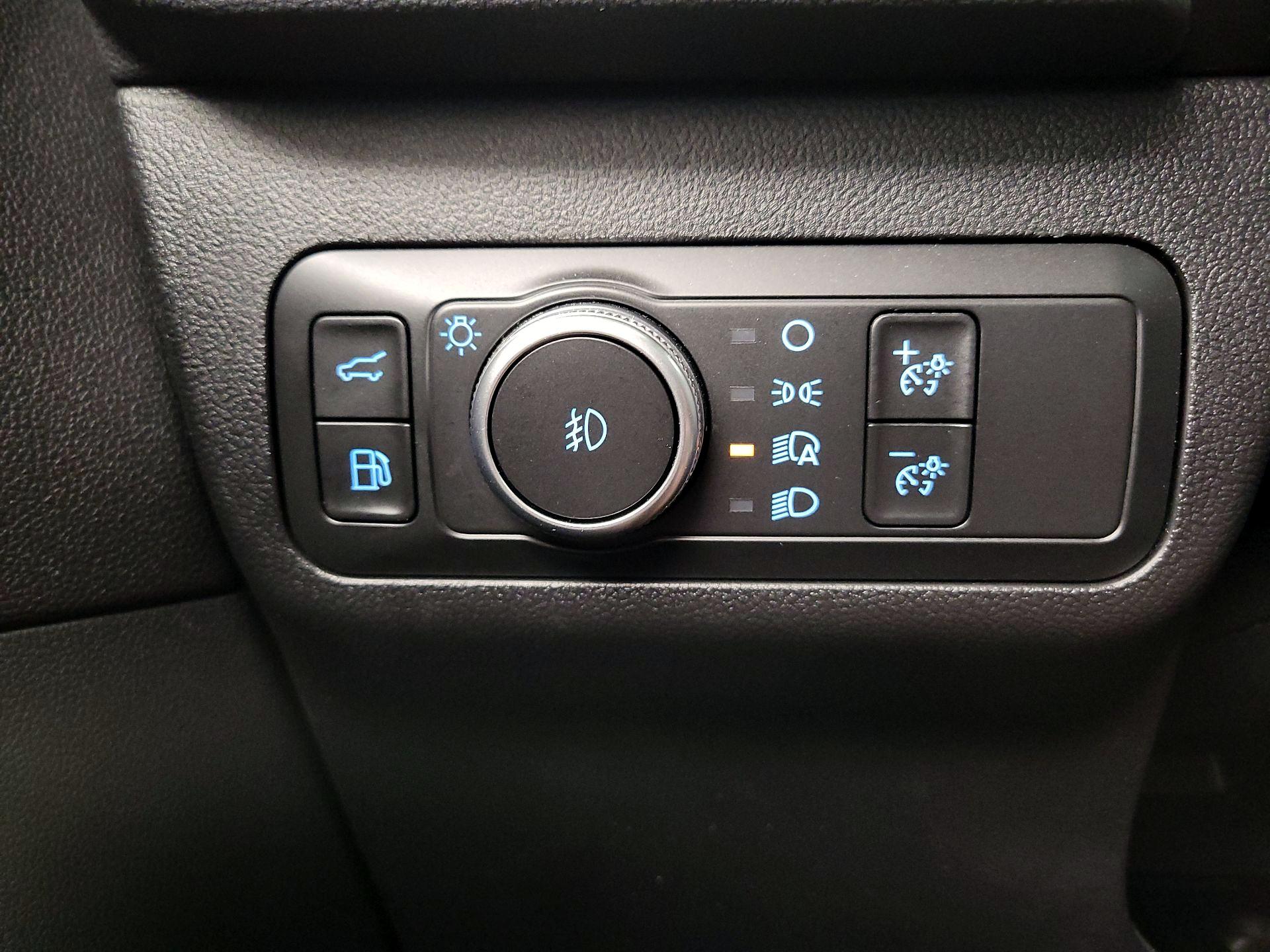 Thumbnail: 2021 Ford Escape - 13