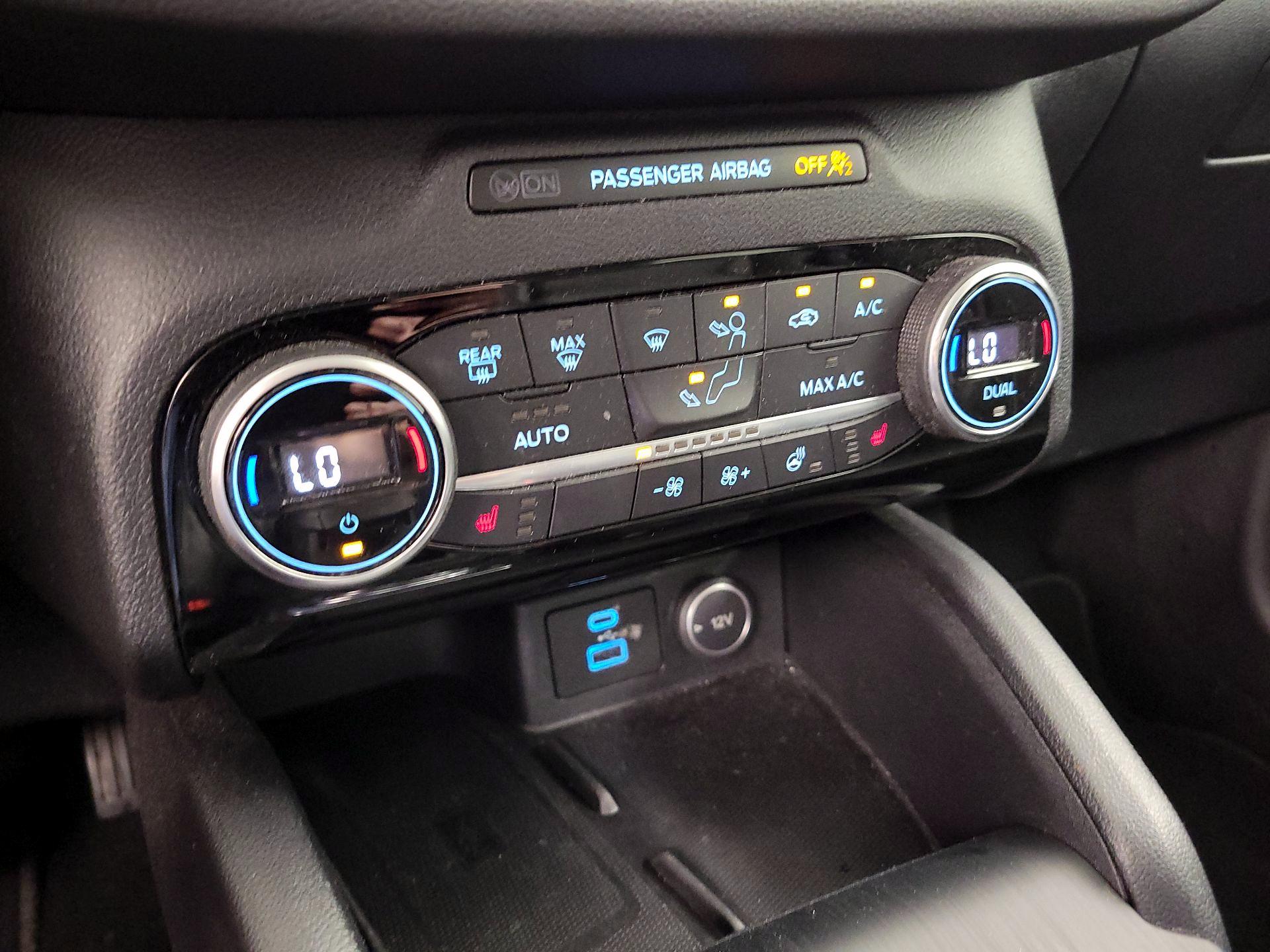 Thumbnail: 2021 Ford Escape - 17