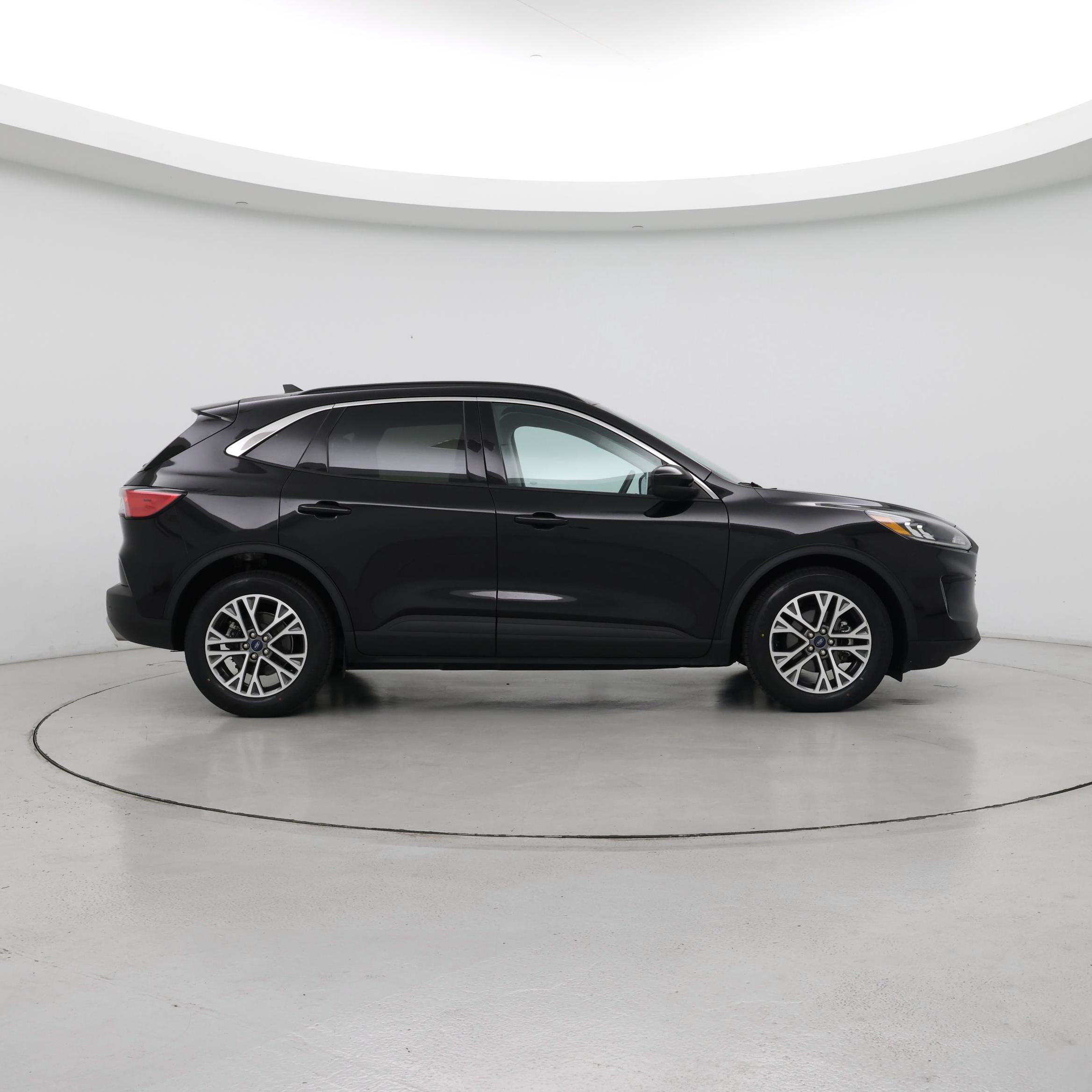 Thumbnail: 2021 Ford Escape - 7