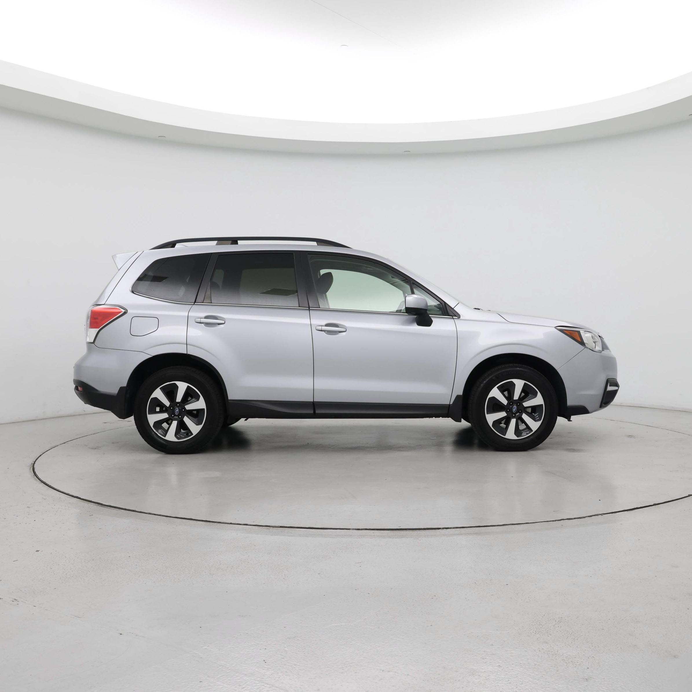 Thumbnail: 2017 Subaru Forester - 7
