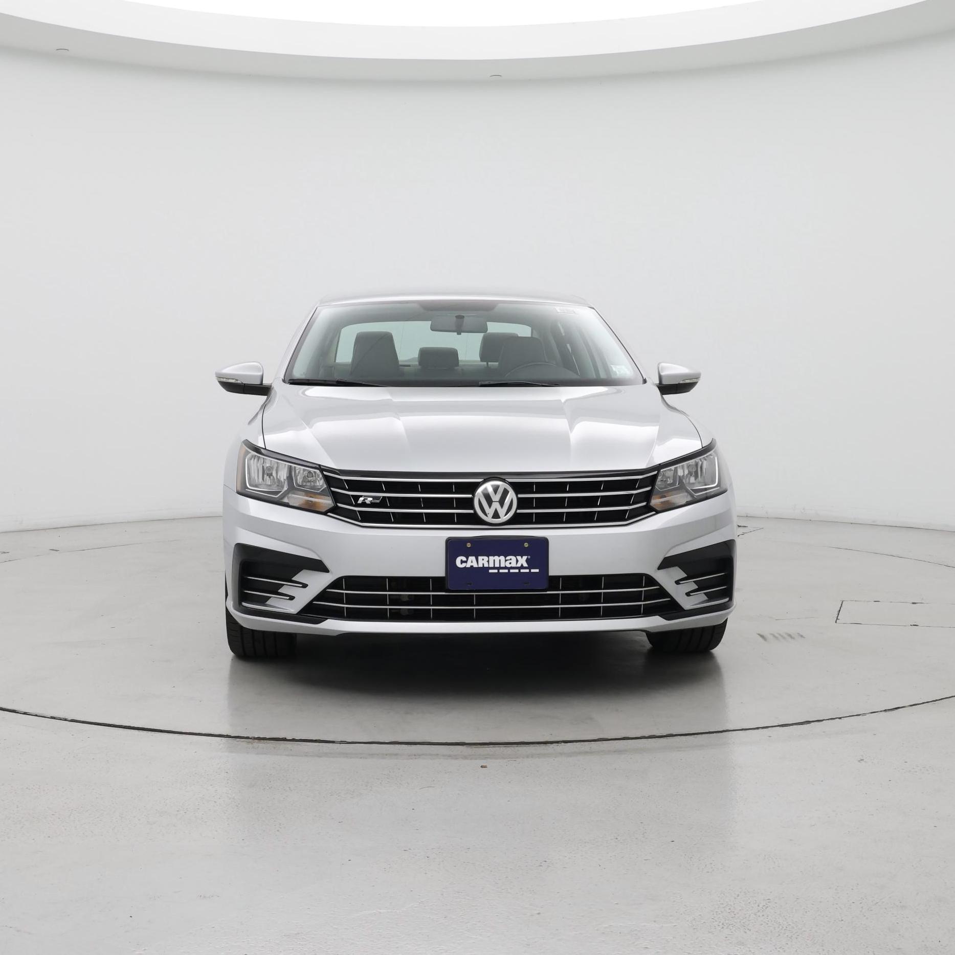 Thumbnail: 2017 Volkswagen Passat - 5