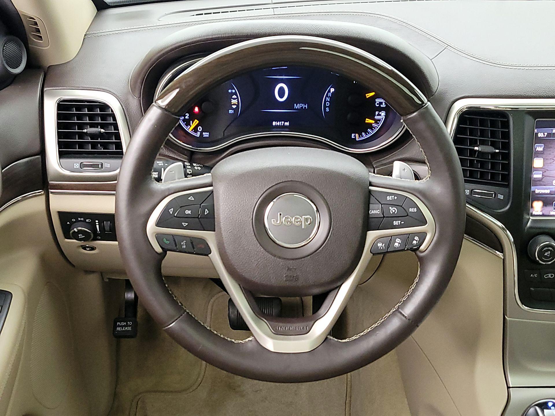Thumbnail: 2015 Jeep Grand Cherokee - 10