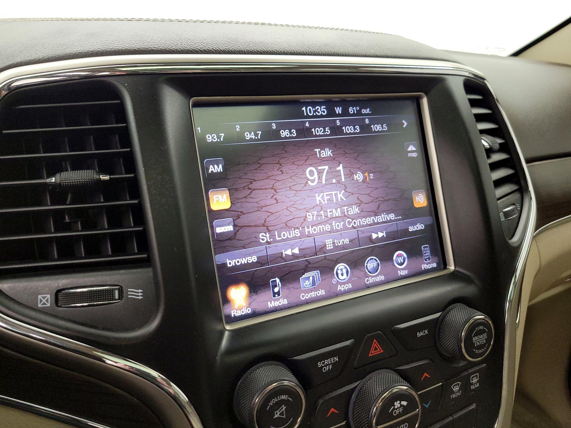 Thumbnail: 2015 Jeep Grand Cherokee - 16