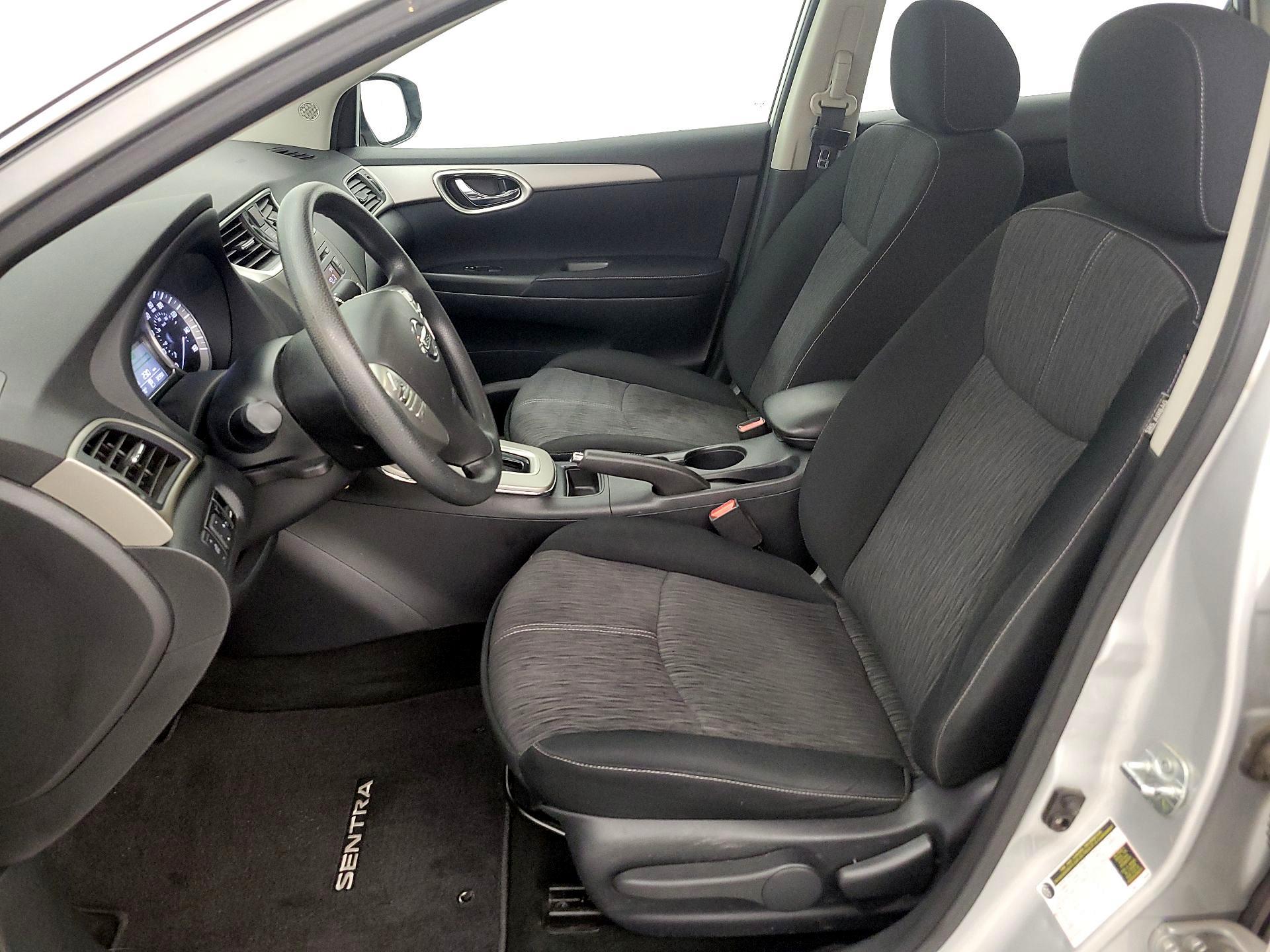 Thumbnail: 2014 Nissan Sentra - 11