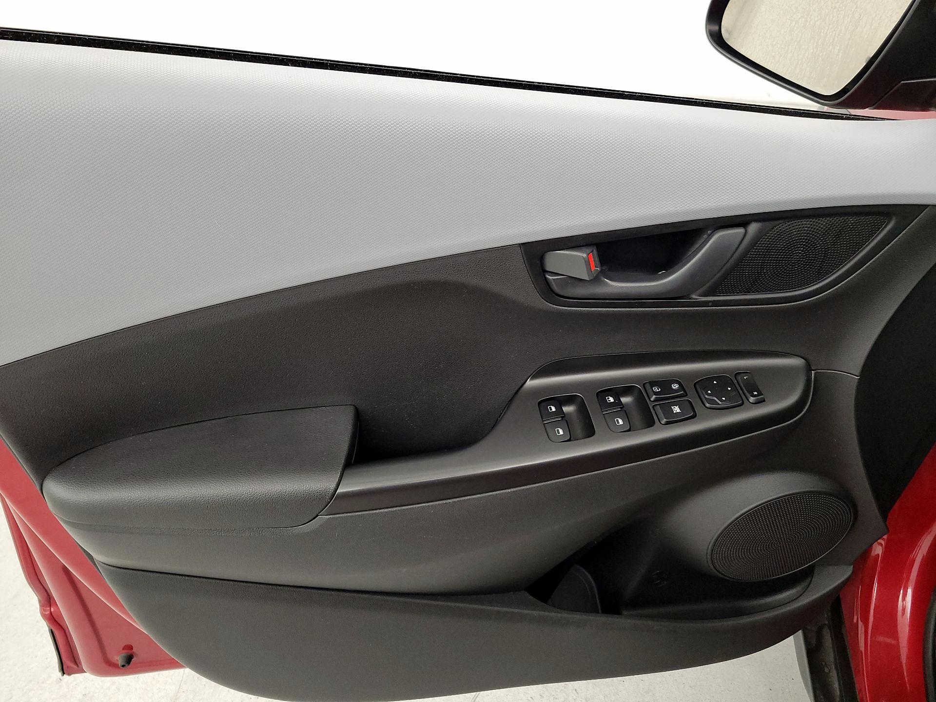 Thumbnail: 2021 Hyundai Kona - 12