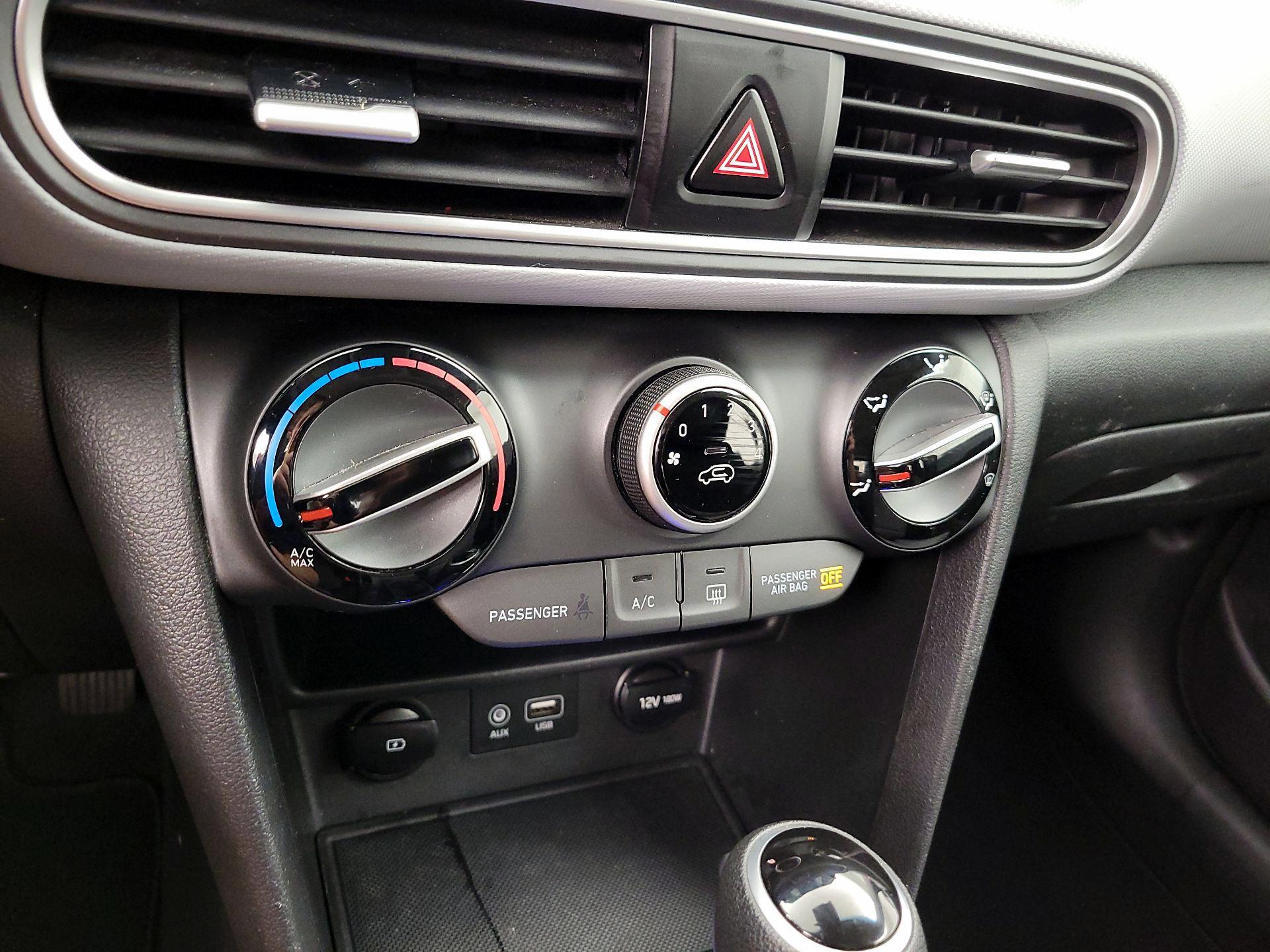 Thumbnail: 2021 Hyundai Kona - 16