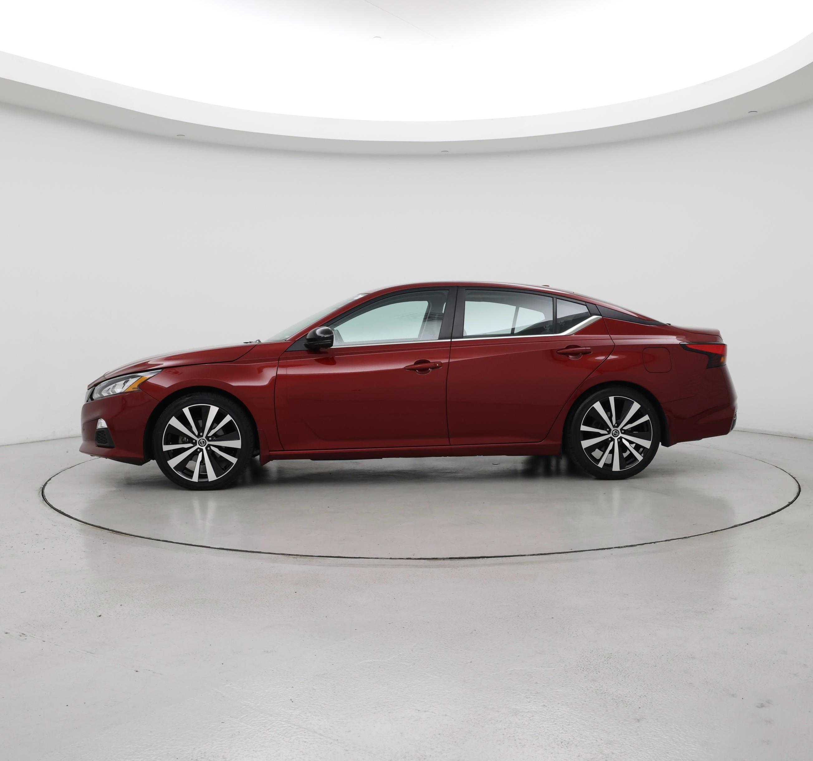 Thumbnail: 2020 Nissan Altima - 3