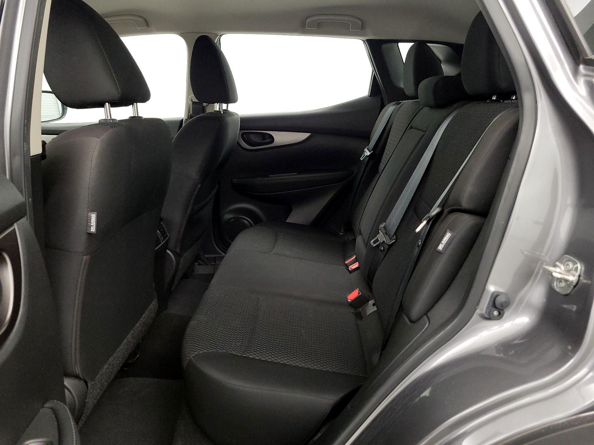 Thumbnail: 2020 Nissan Rogue Sport - 19