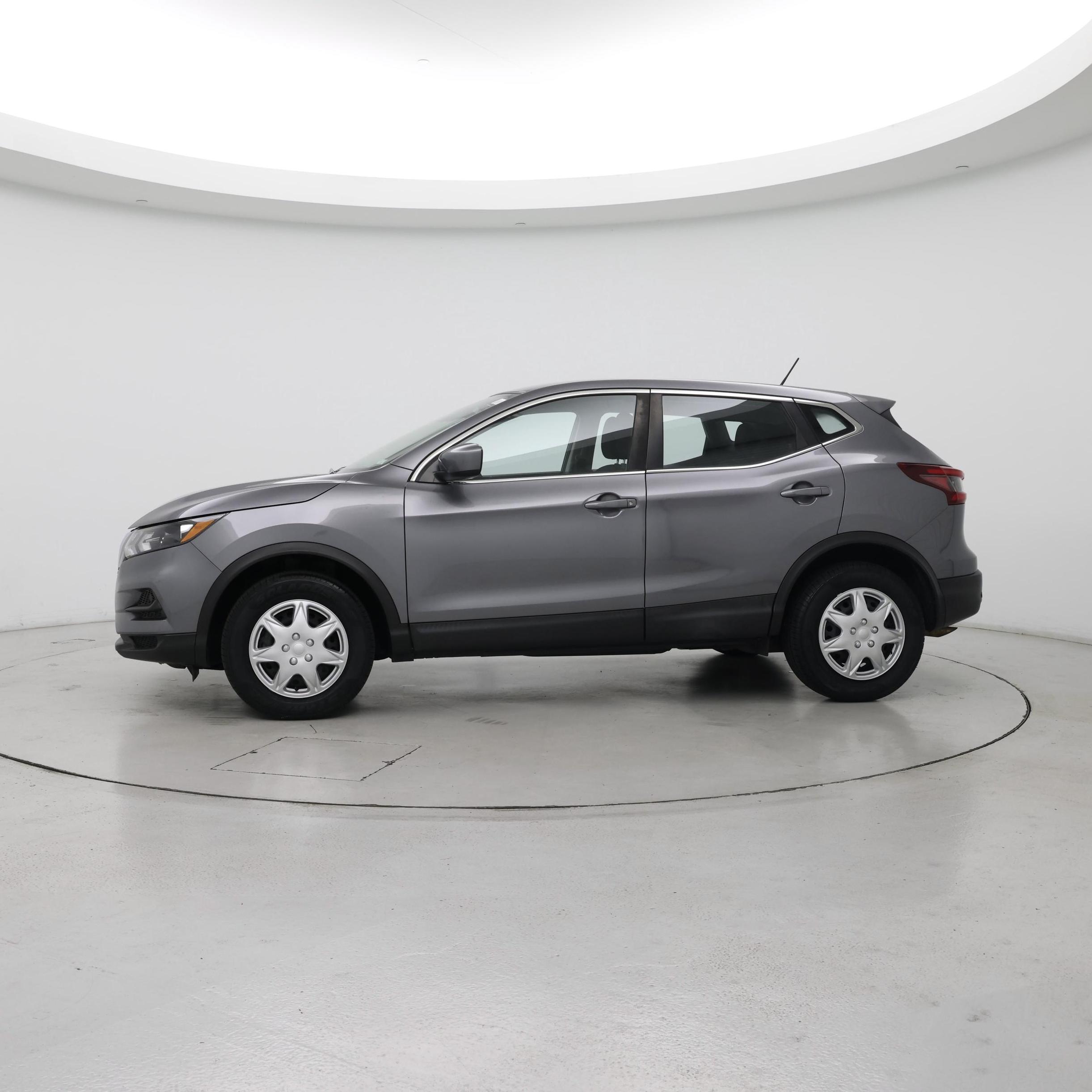 Thumbnail: 2020 Nissan Rogue Sport - 3