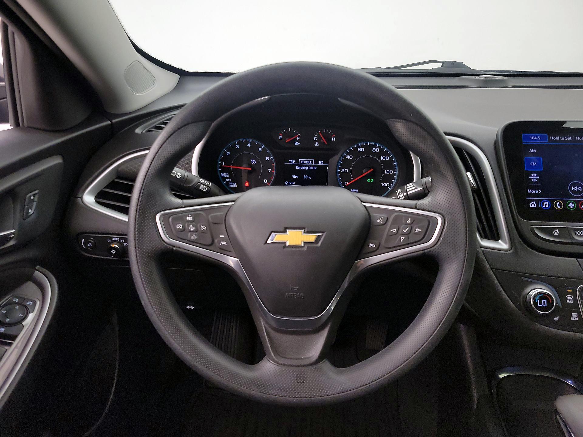 Thumbnail: 2023 Chevrolet Malibu - 10