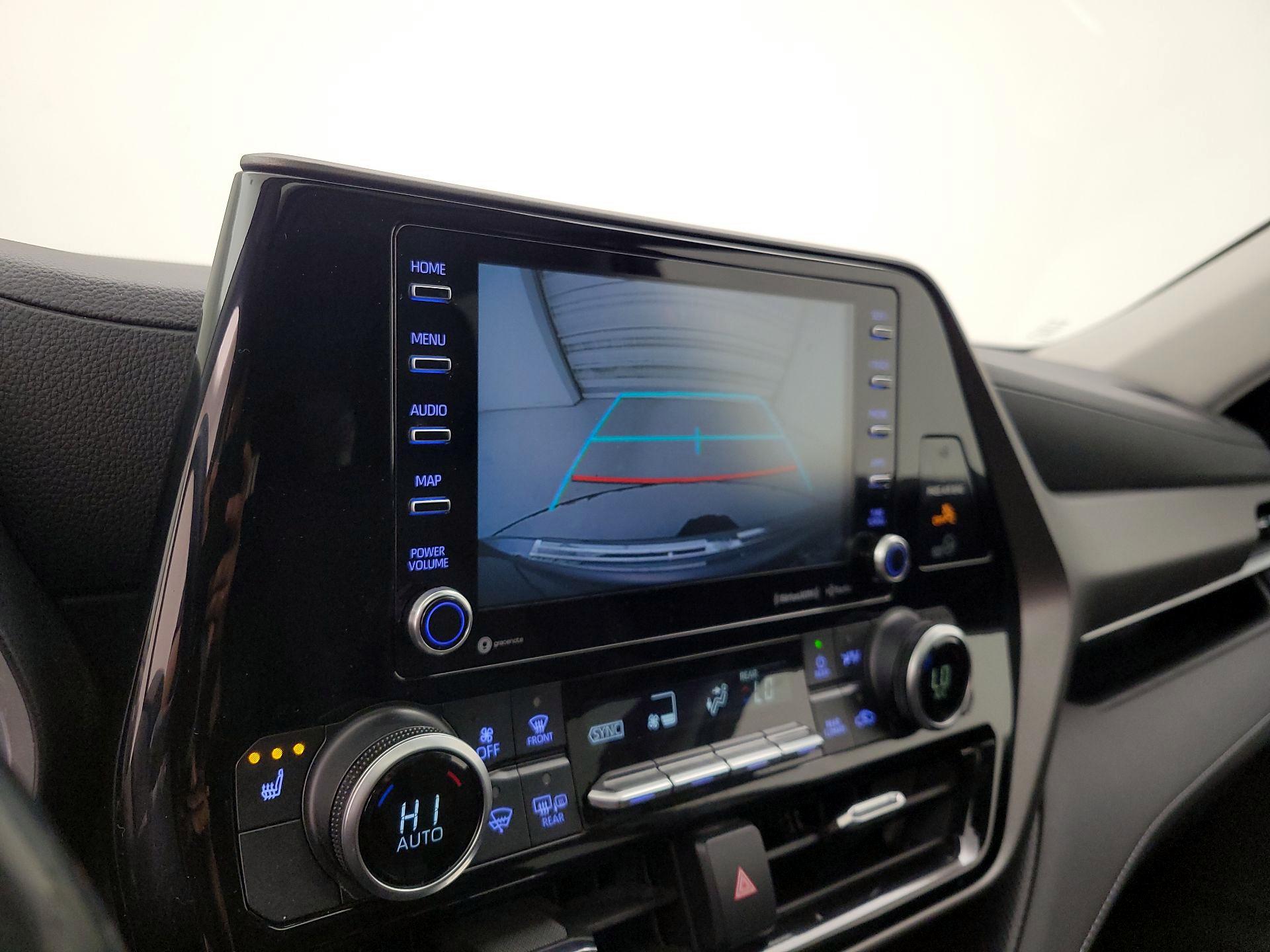 Thumbnail: 2021 Toyota Highlander - 15