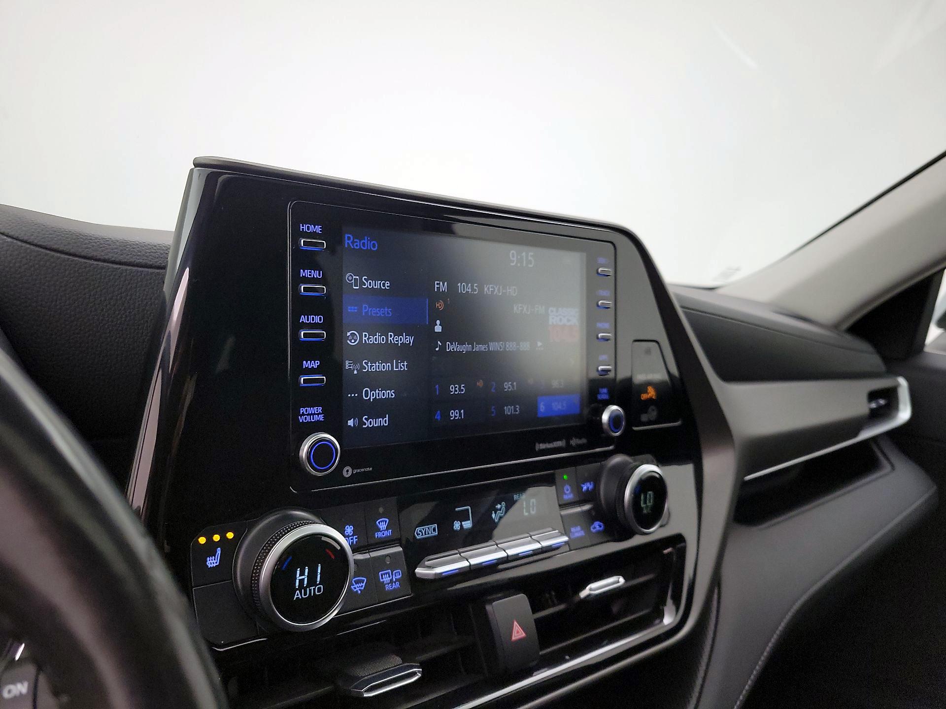 Thumbnail: 2021 Toyota Highlander - 16