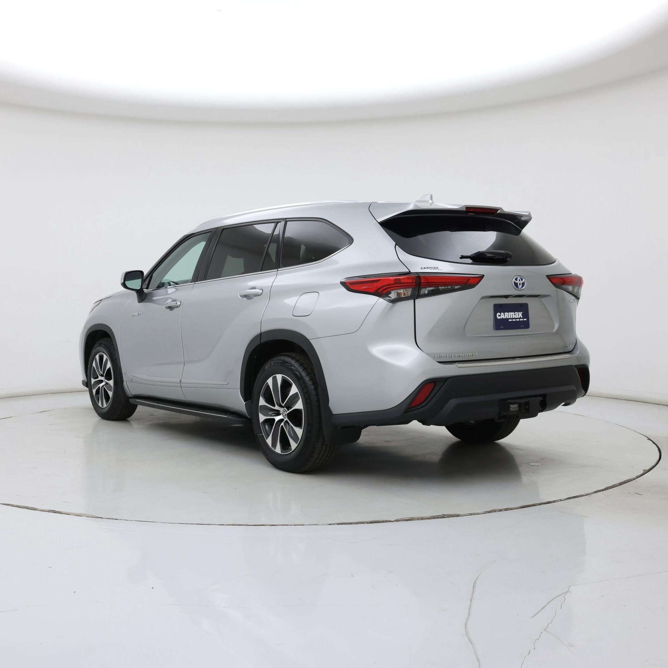 Thumbnail: 2021 Toyota Highlander - 2