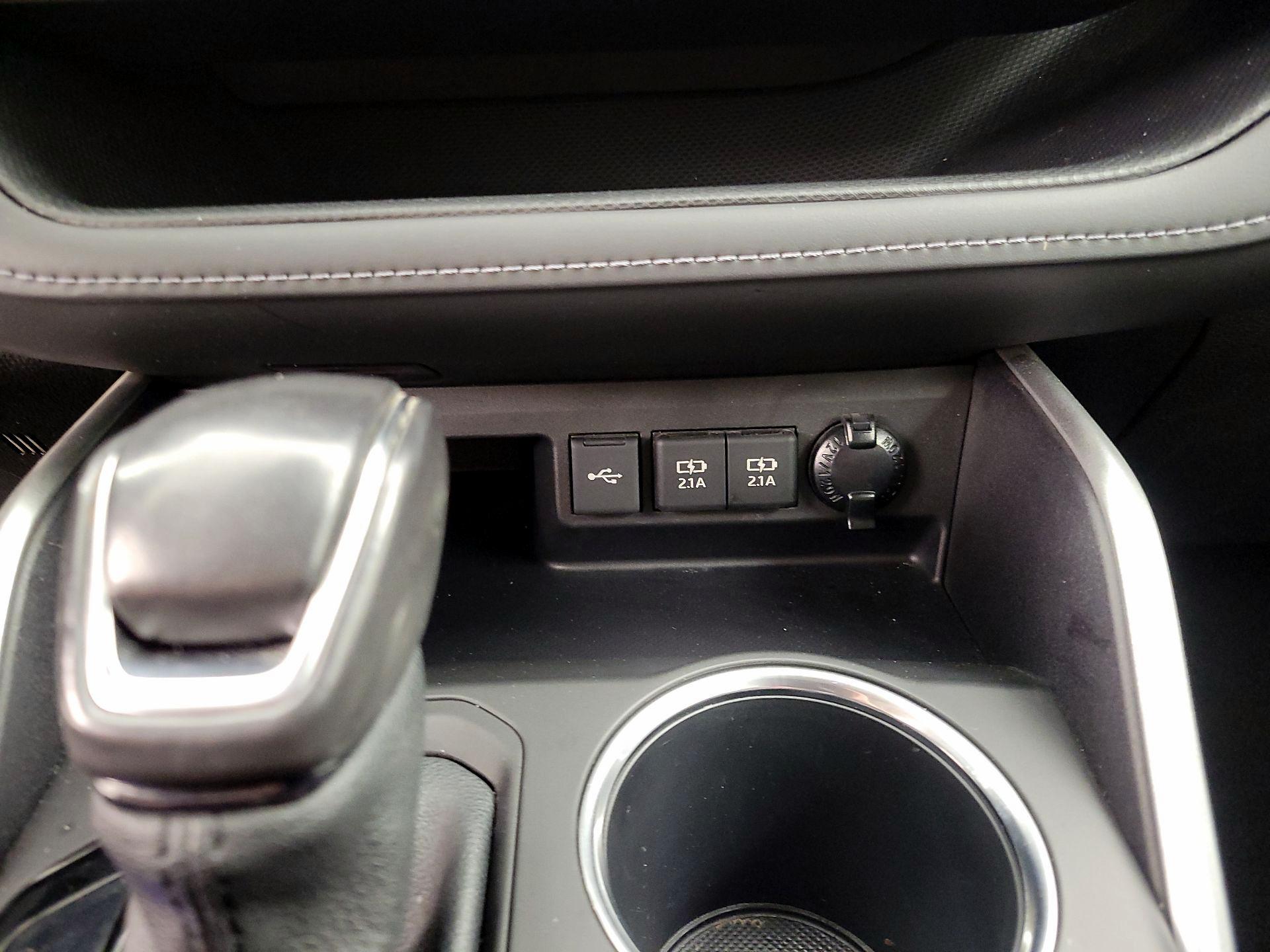 Thumbnail: 2021 Toyota Highlander - 19