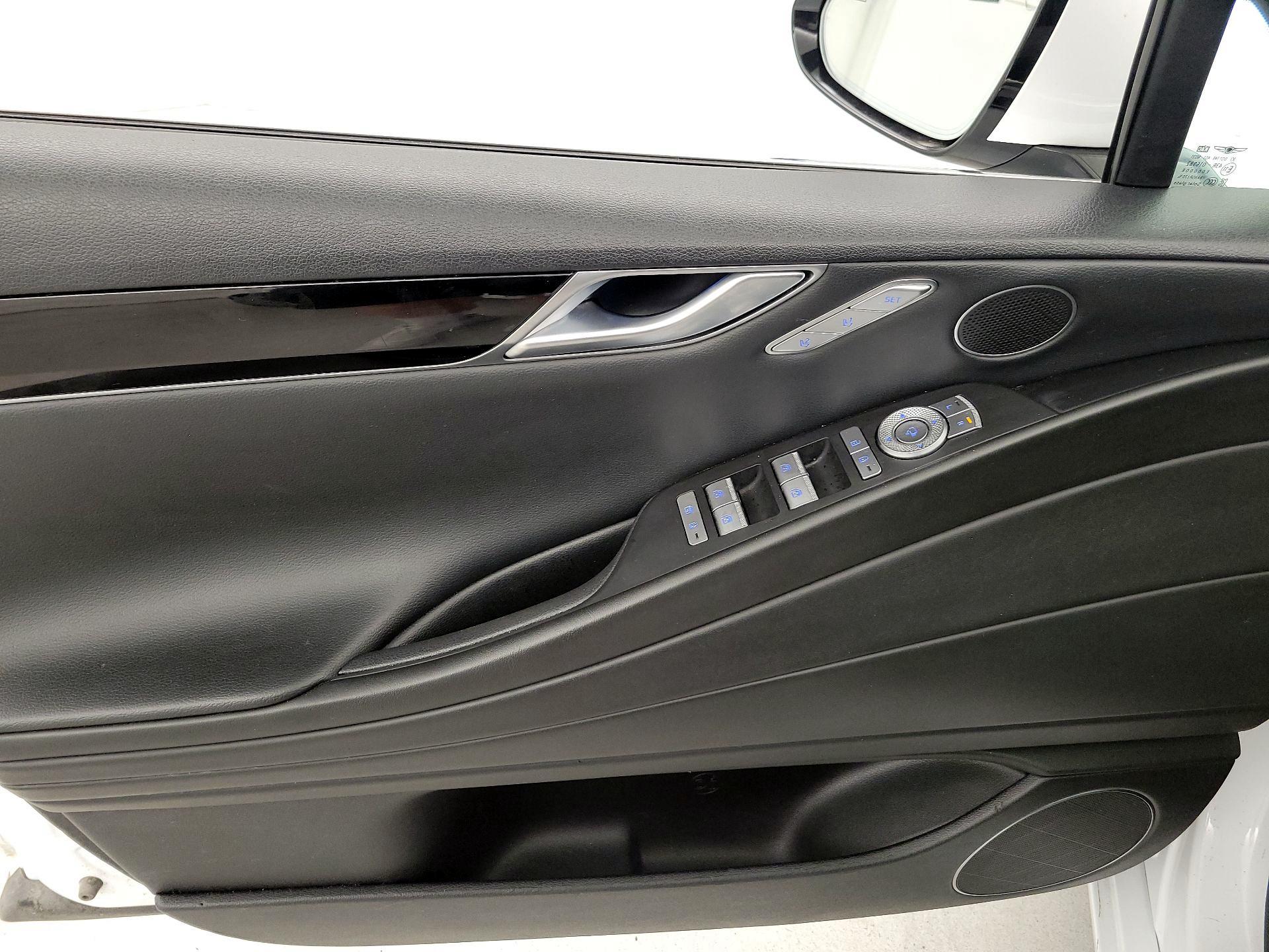 Thumbnail: 2023 Genesis G80 - 12