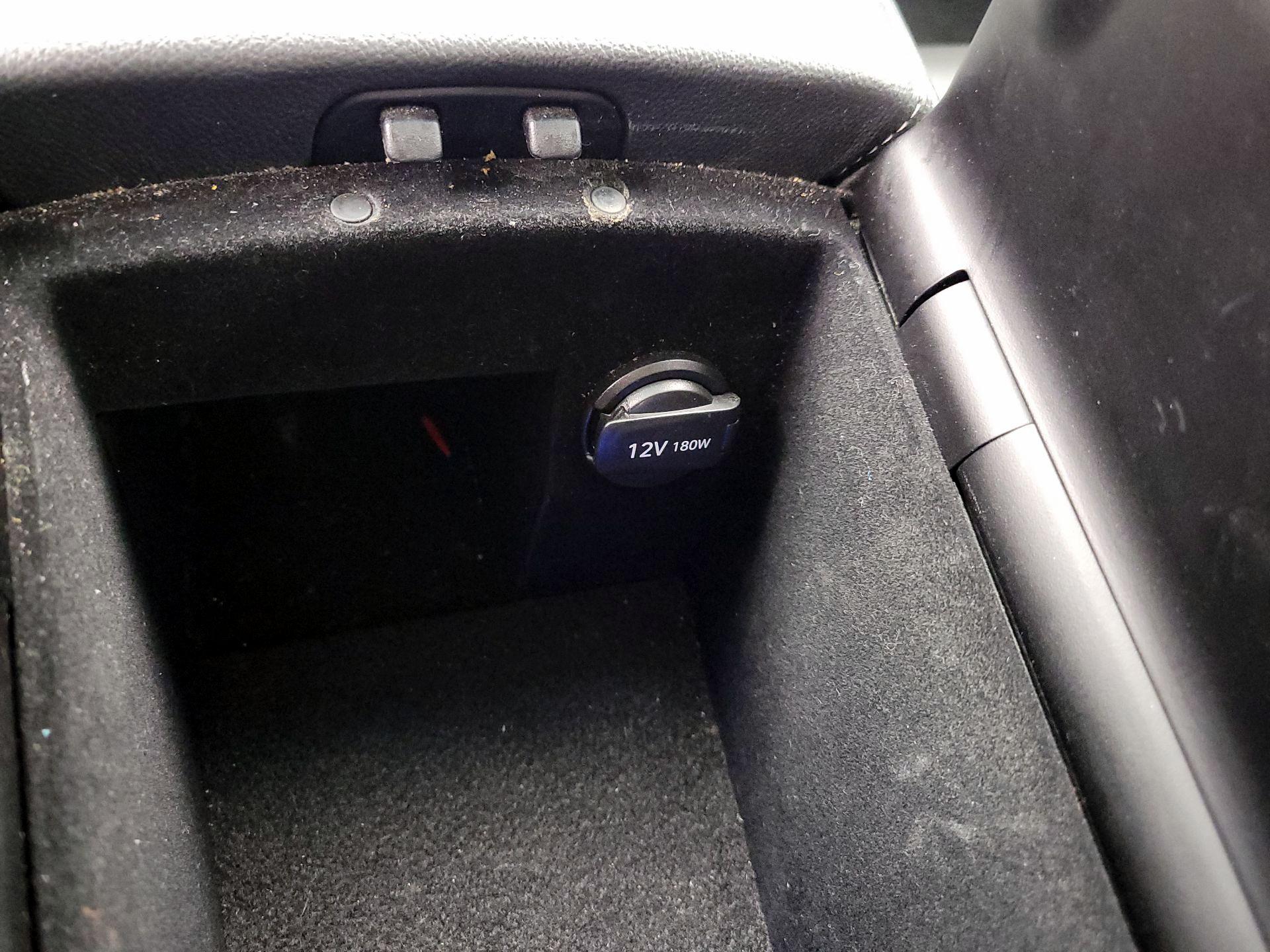 Thumbnail: 2023 Genesis G80 - 19