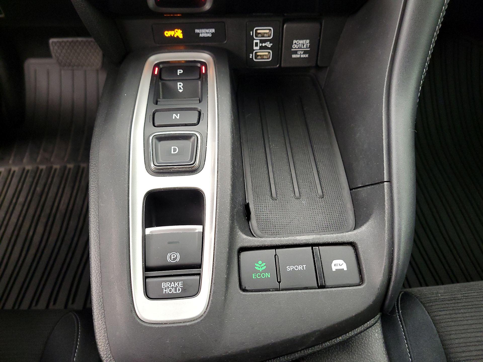 Thumbnail: 2019 Honda Insight - 17