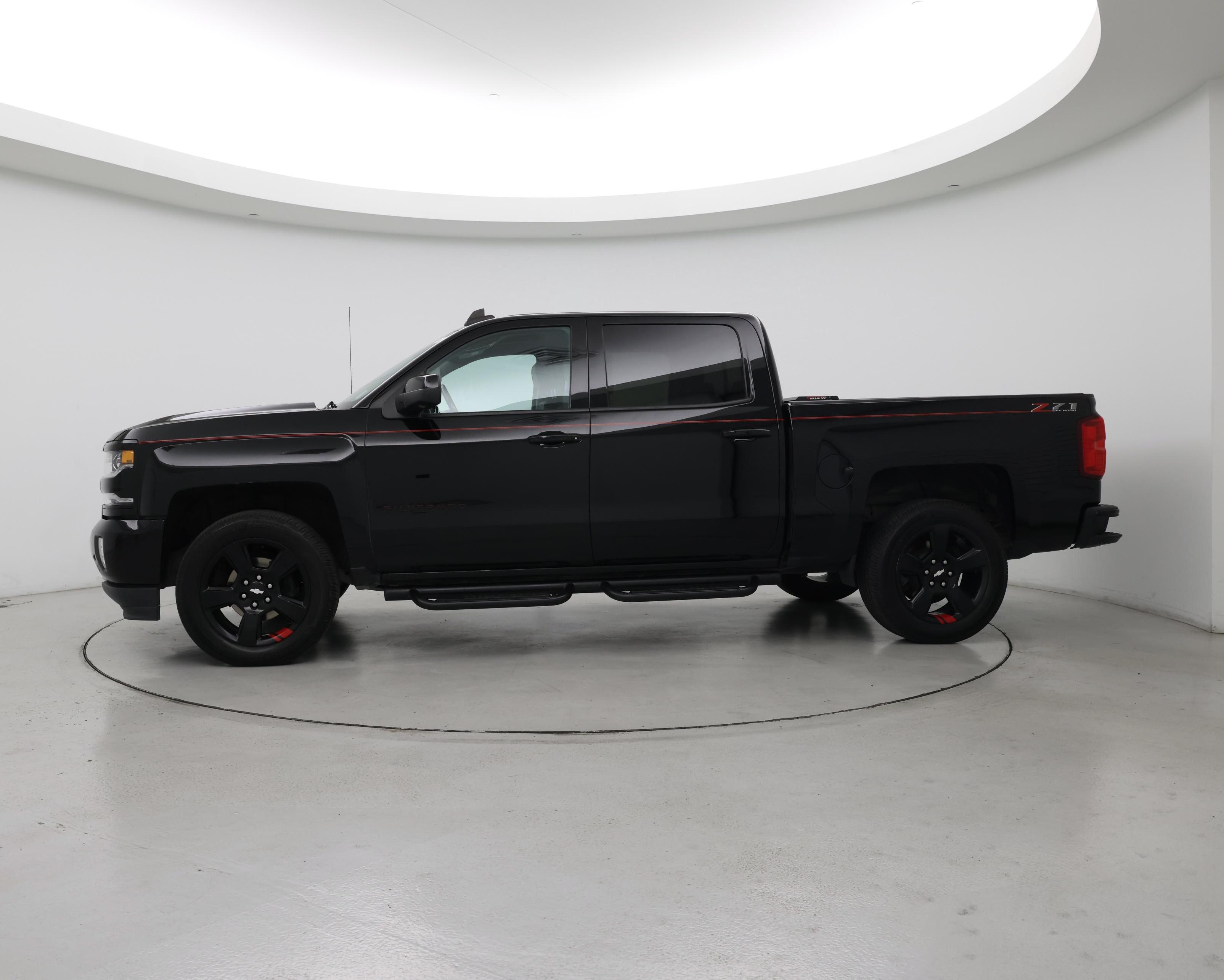 Thumbnail: 2018 Chevrolet Silverado 1500 - 3