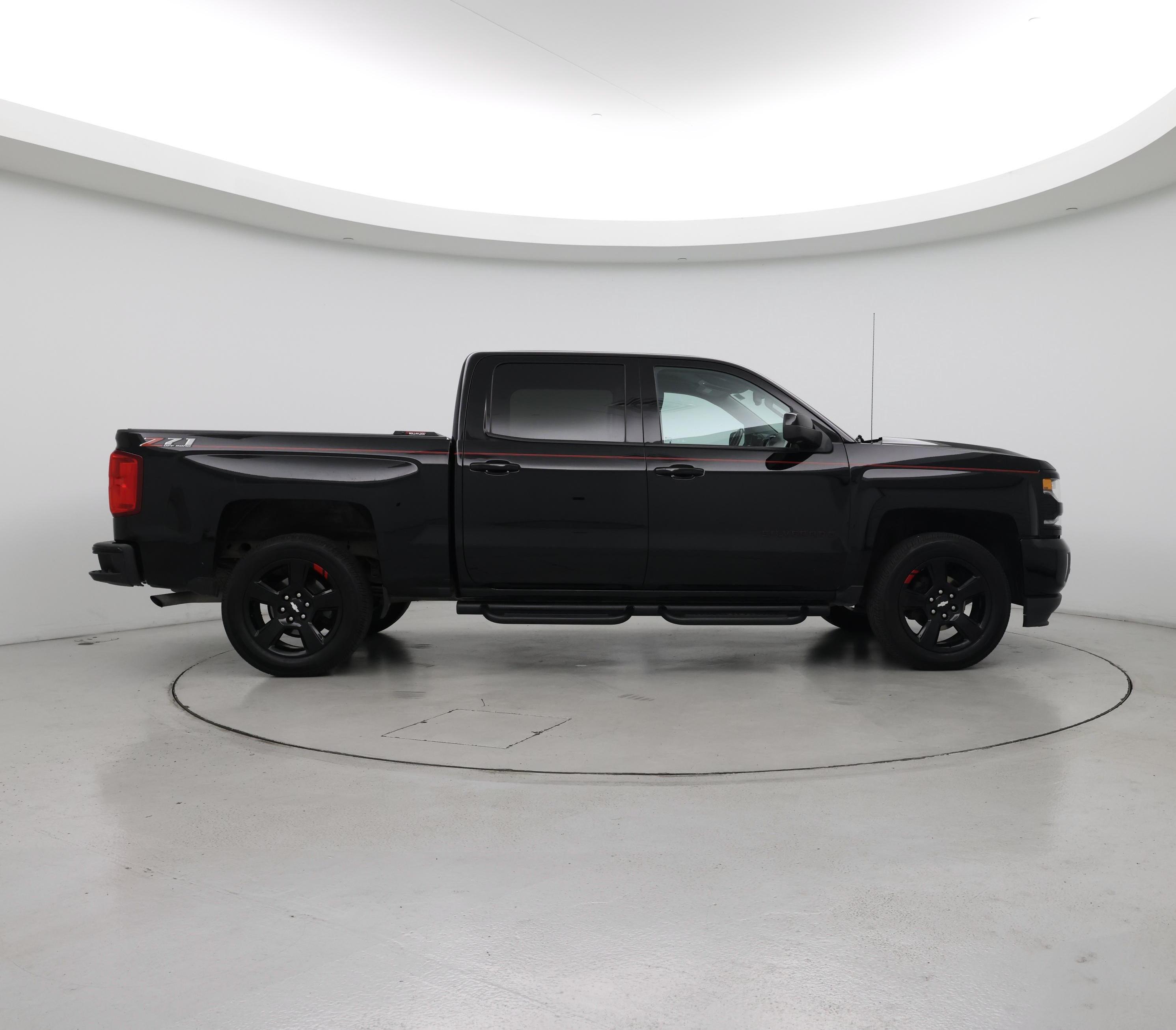 Thumbnail: 2018 Chevrolet Silverado 1500 - 7