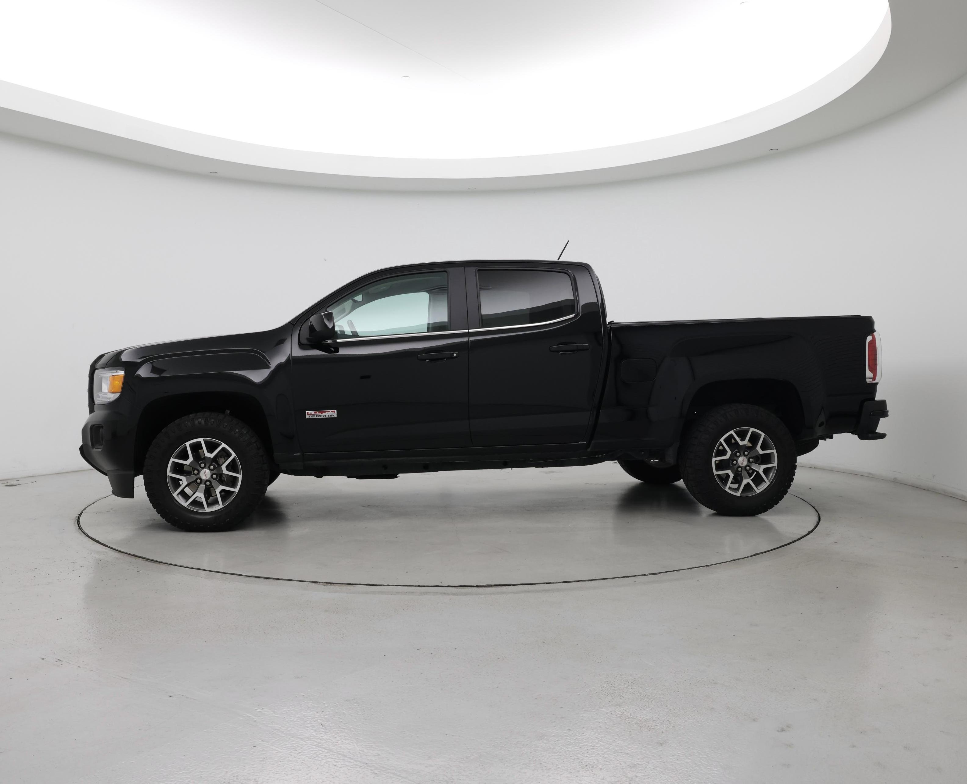 Thumbnail: 2020 GMC Canyon - 3