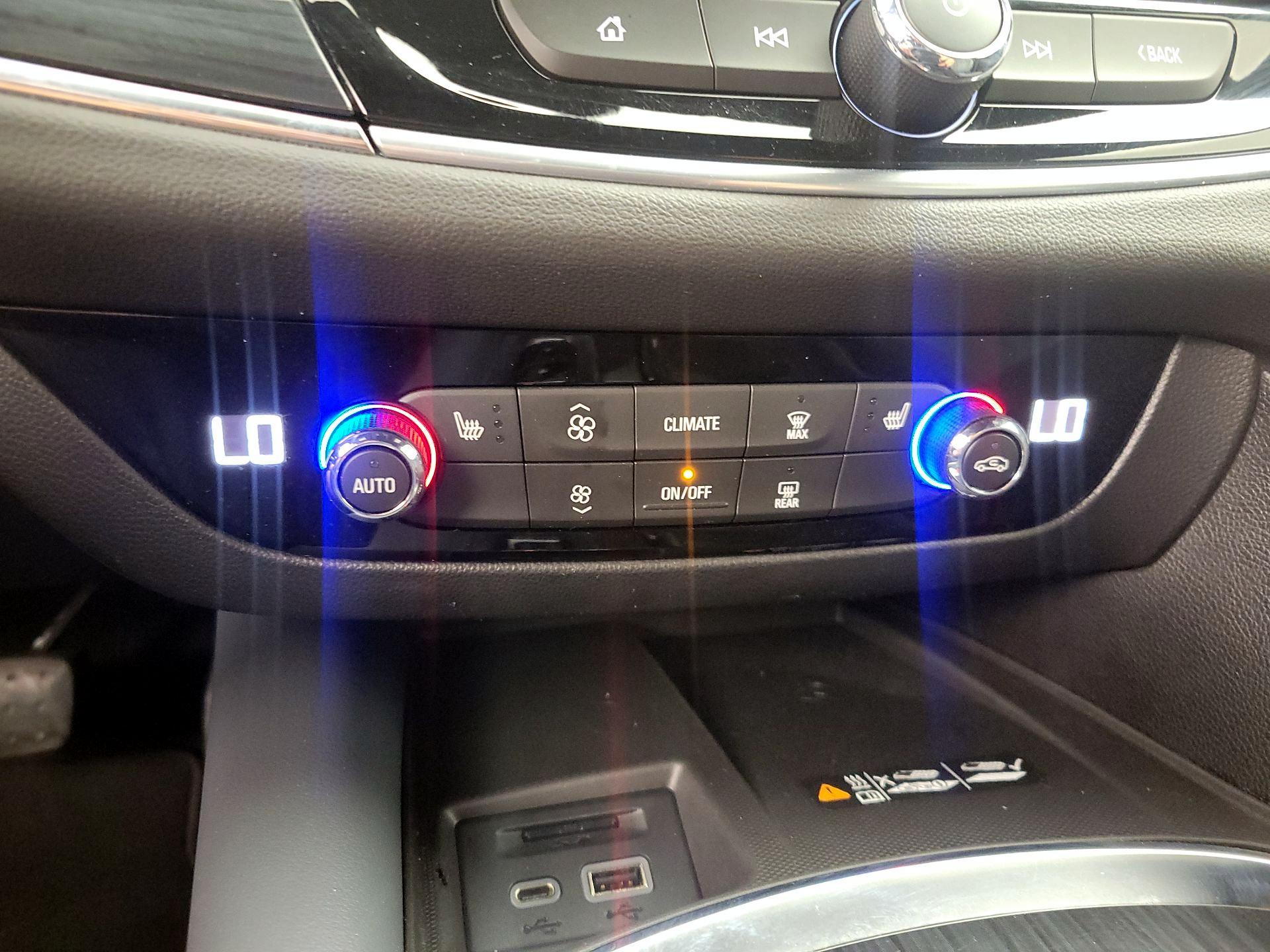 Thumbnail: 2022 Buick Enclave - 17