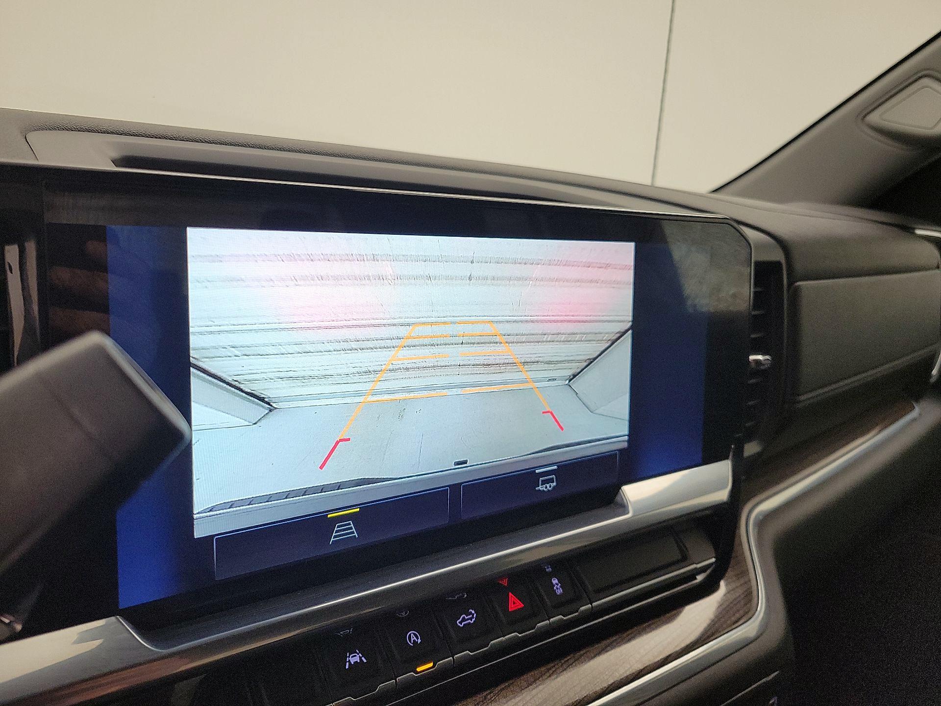 Thumbnail: 2022 Chevrolet Silverado 1500 - 14