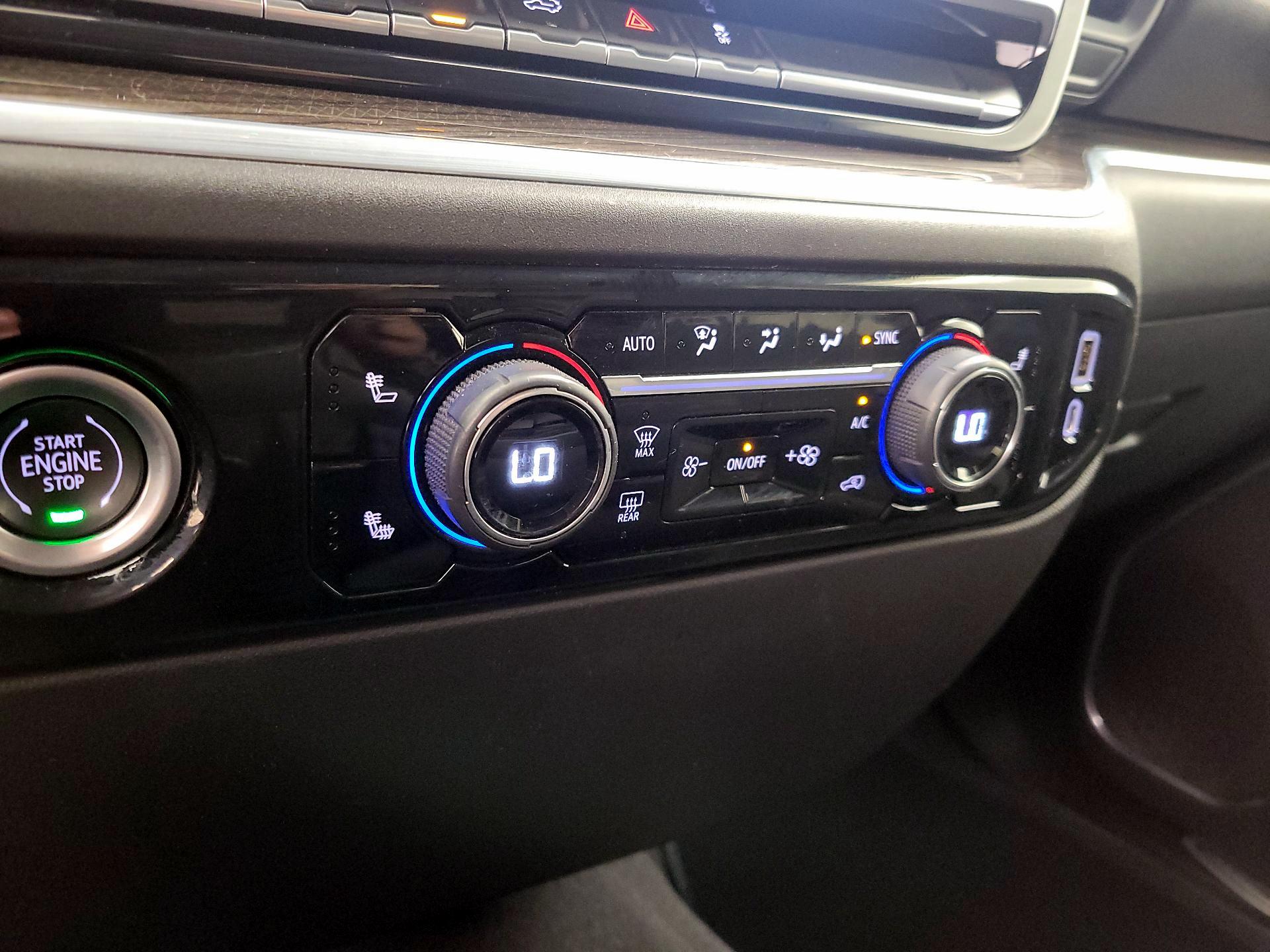 Thumbnail: 2022 Chevrolet Silverado 1500 - 16