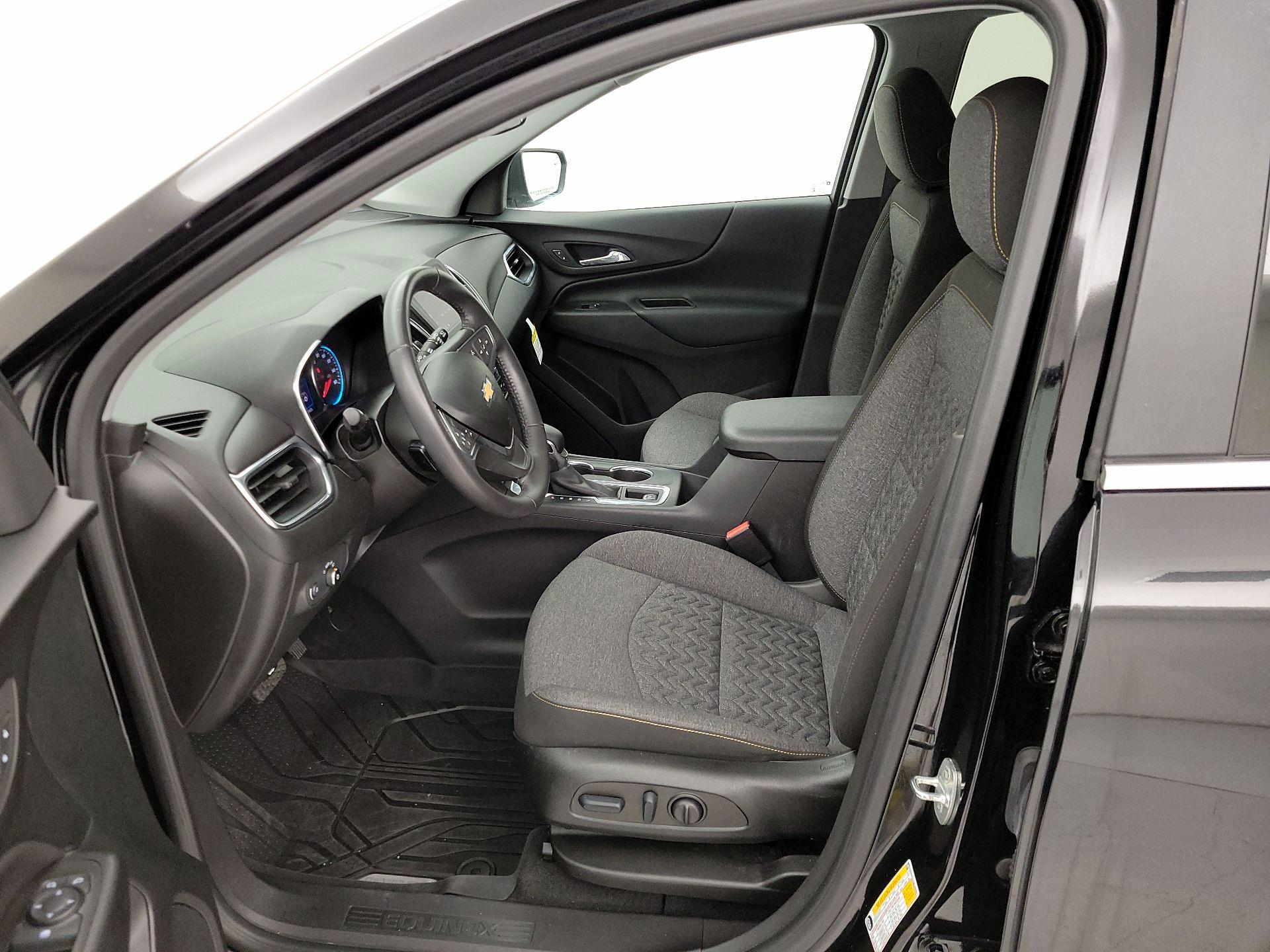 Thumbnail: 2022 Chevrolet Equinox - 11