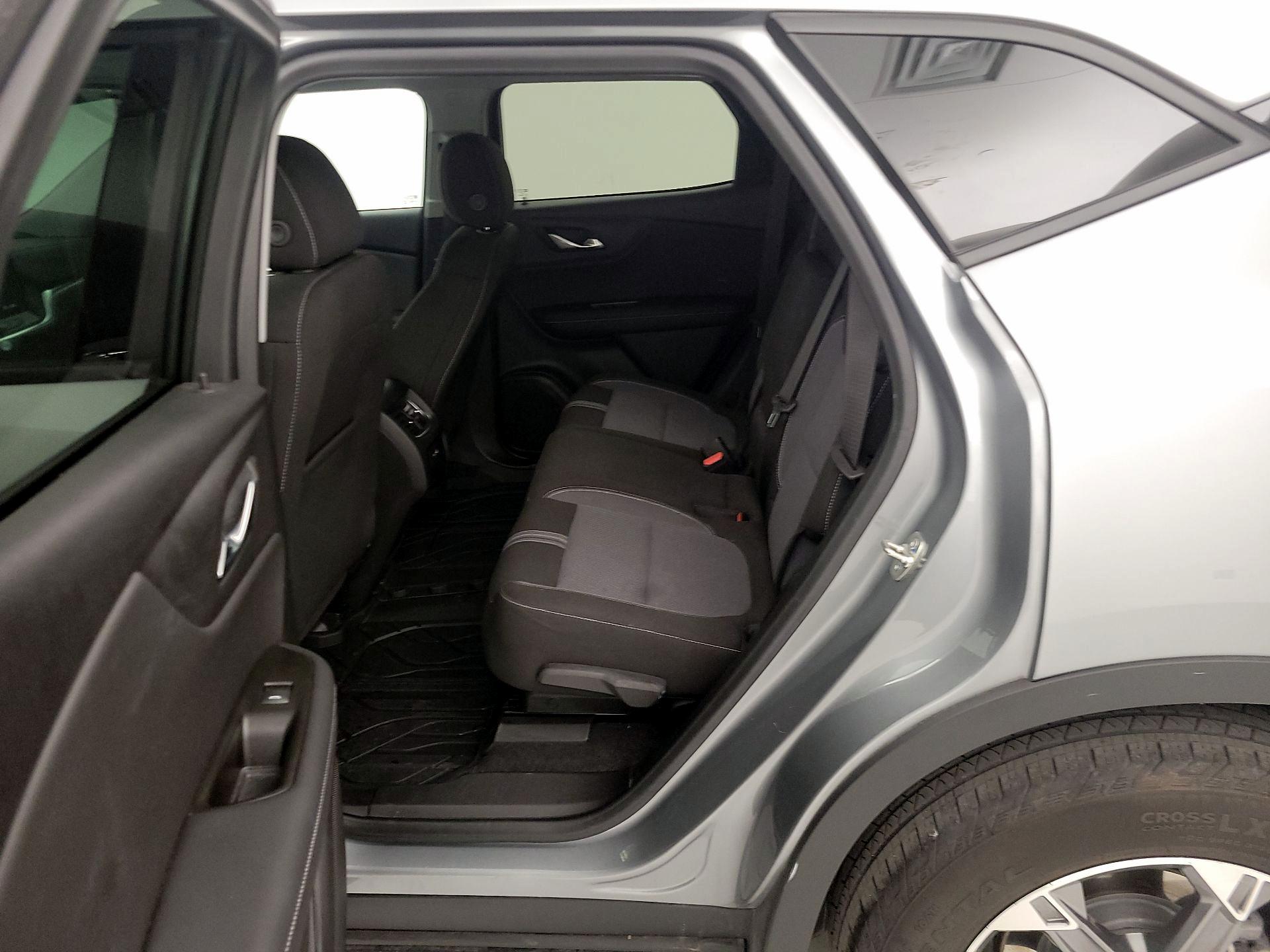 Thumbnail: 2023 Chevrolet Blazer - 19