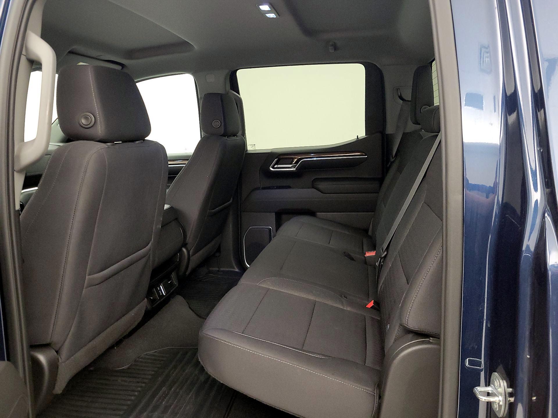 Thumbnail: 2022 Chevrolet Silverado 1500 - 19