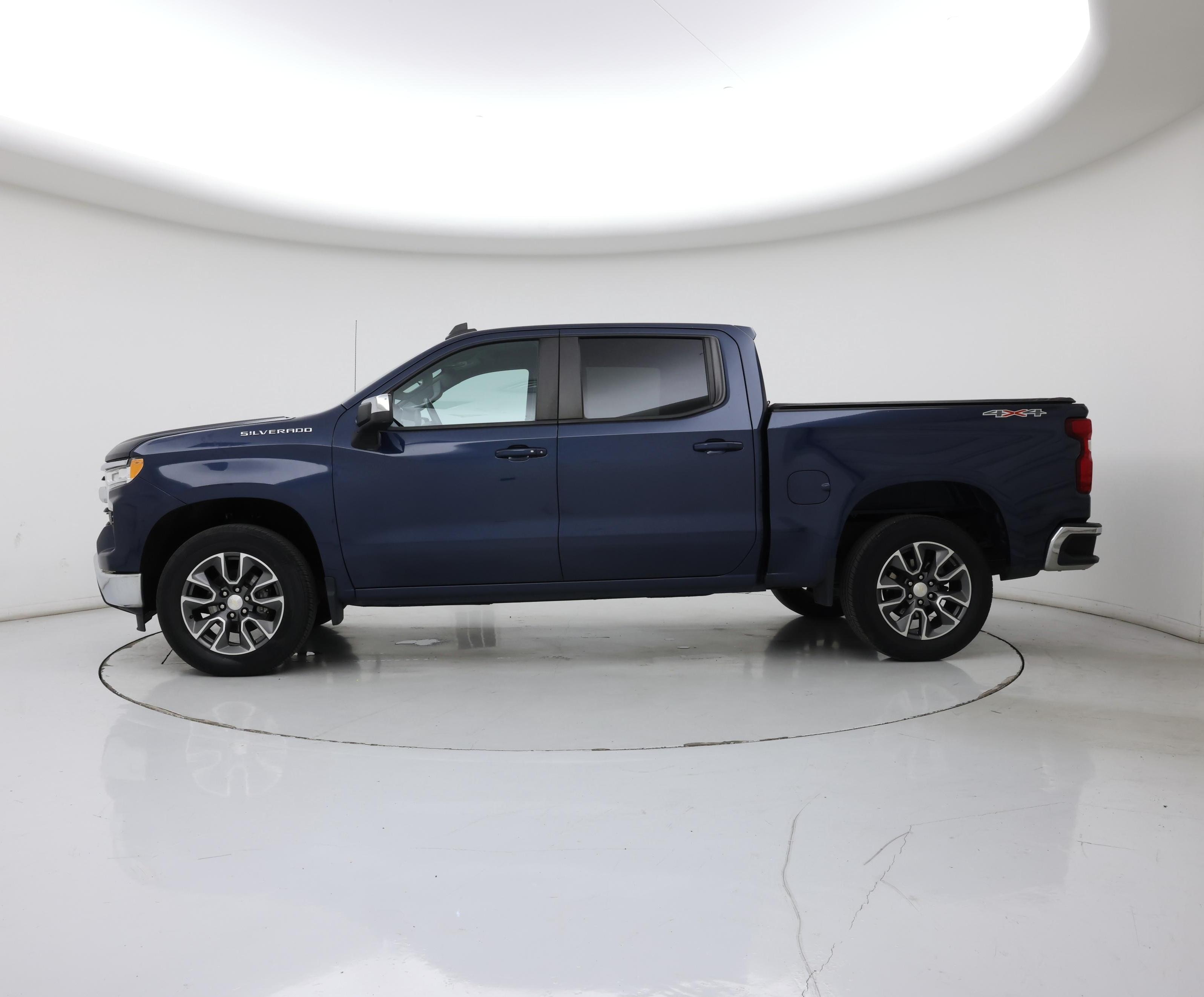 Thumbnail: 2022 Chevrolet Silverado 1500 - 3