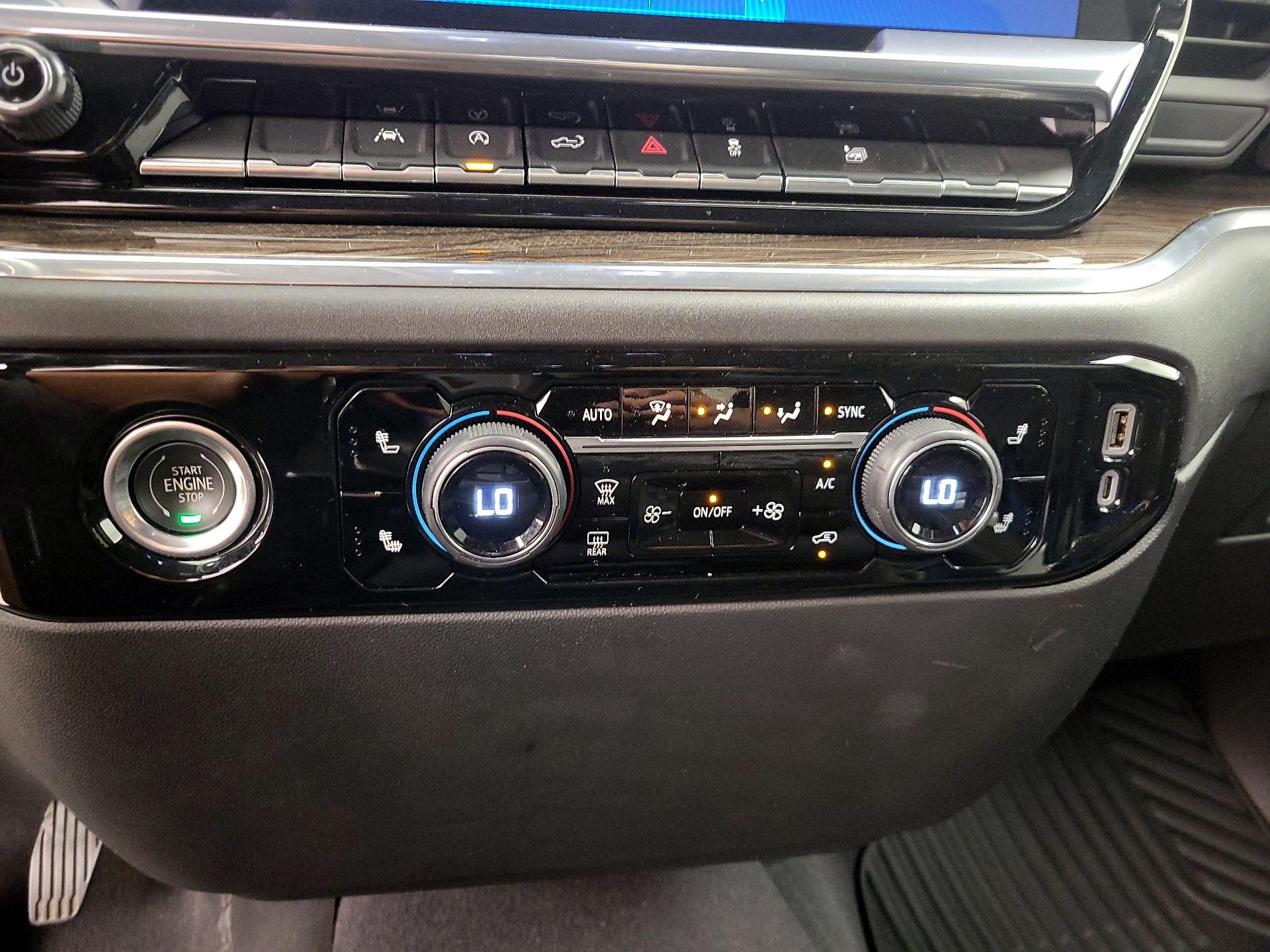Thumbnail: 2023 Chevrolet Silverado 1500 - 16